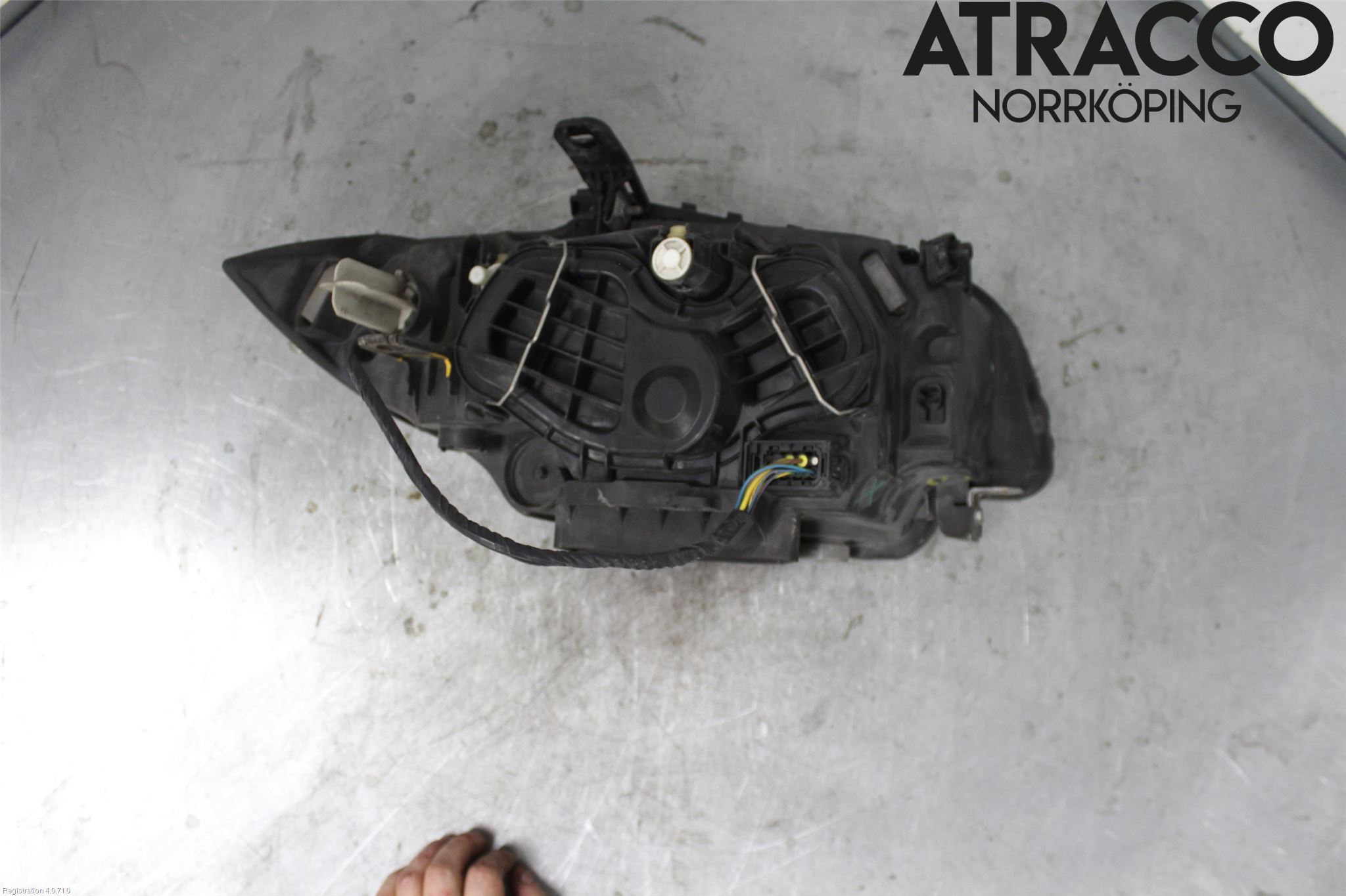 BMW 1 E87/81 5D/3D 03-11 Frontlykt Venstre