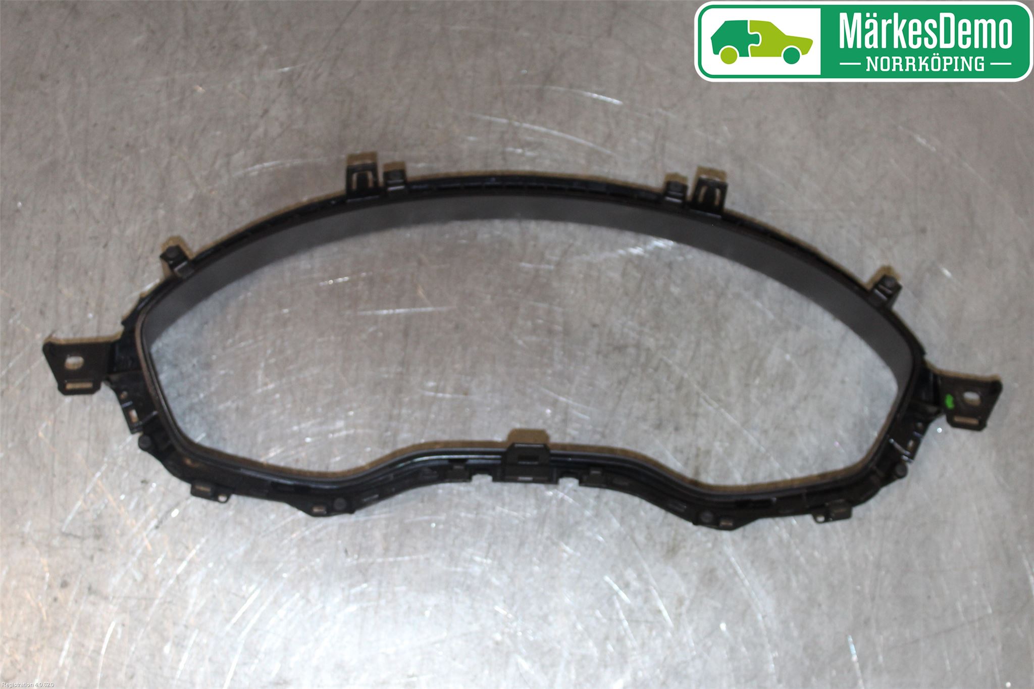 Audi A4/S4 B9 20- Instrument Ramme