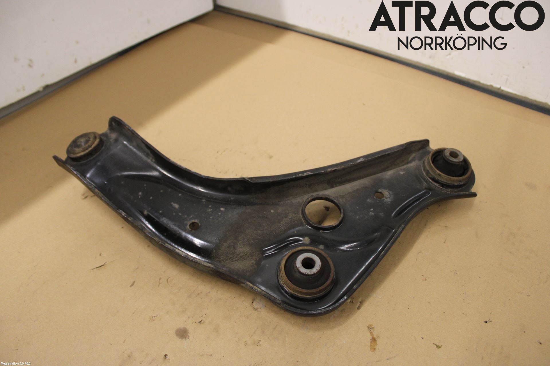 Nissan QASHQAI 14-17 Bærearm Foran Venstre Nedre