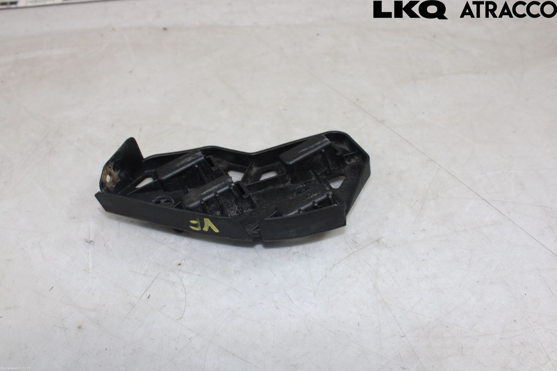 Volkswagen VW POLO 05-09 Støtfangerfeste Foran Venstre