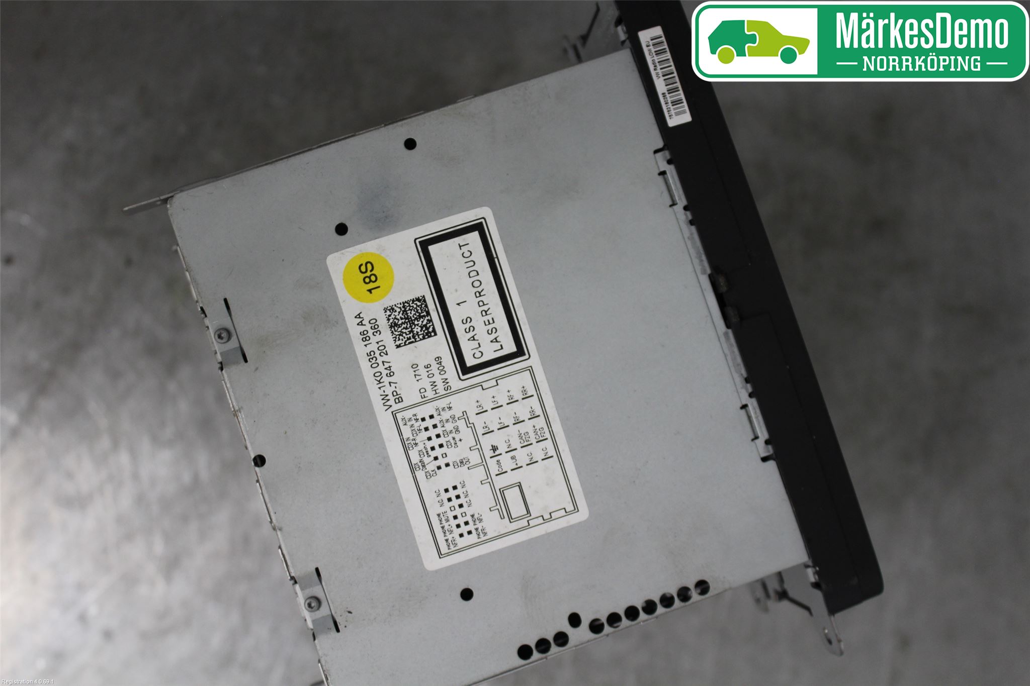 Volkswagen VW CADDY      04-10 Stereo Radio Med Cd