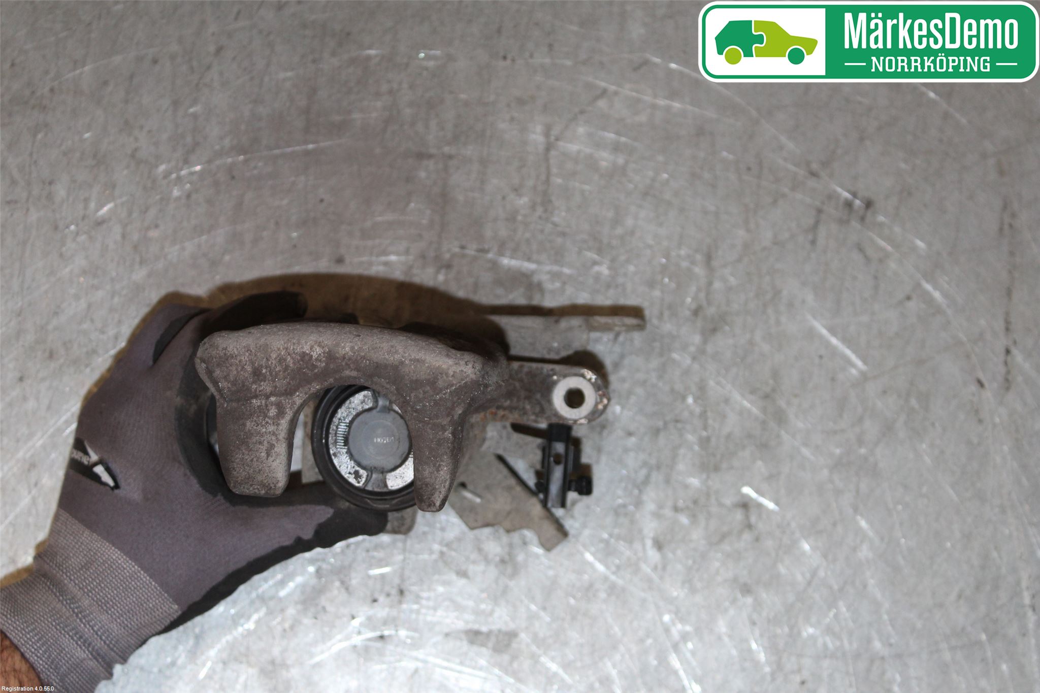 Volkswagen VW CADDY 16-20 Bremsecaliper Bak Høyre