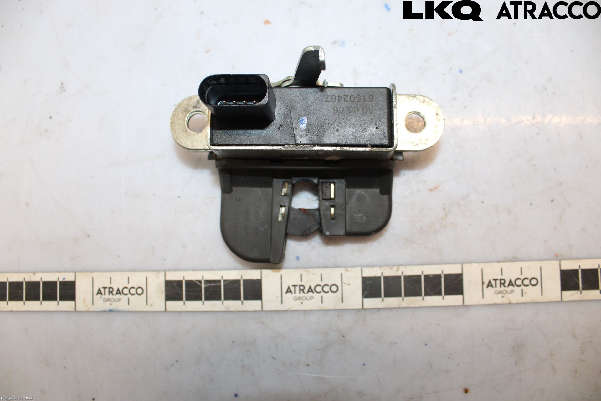 Volkswagen VW GOLF V 04-09 Bakluke-Lokk Låsekasse