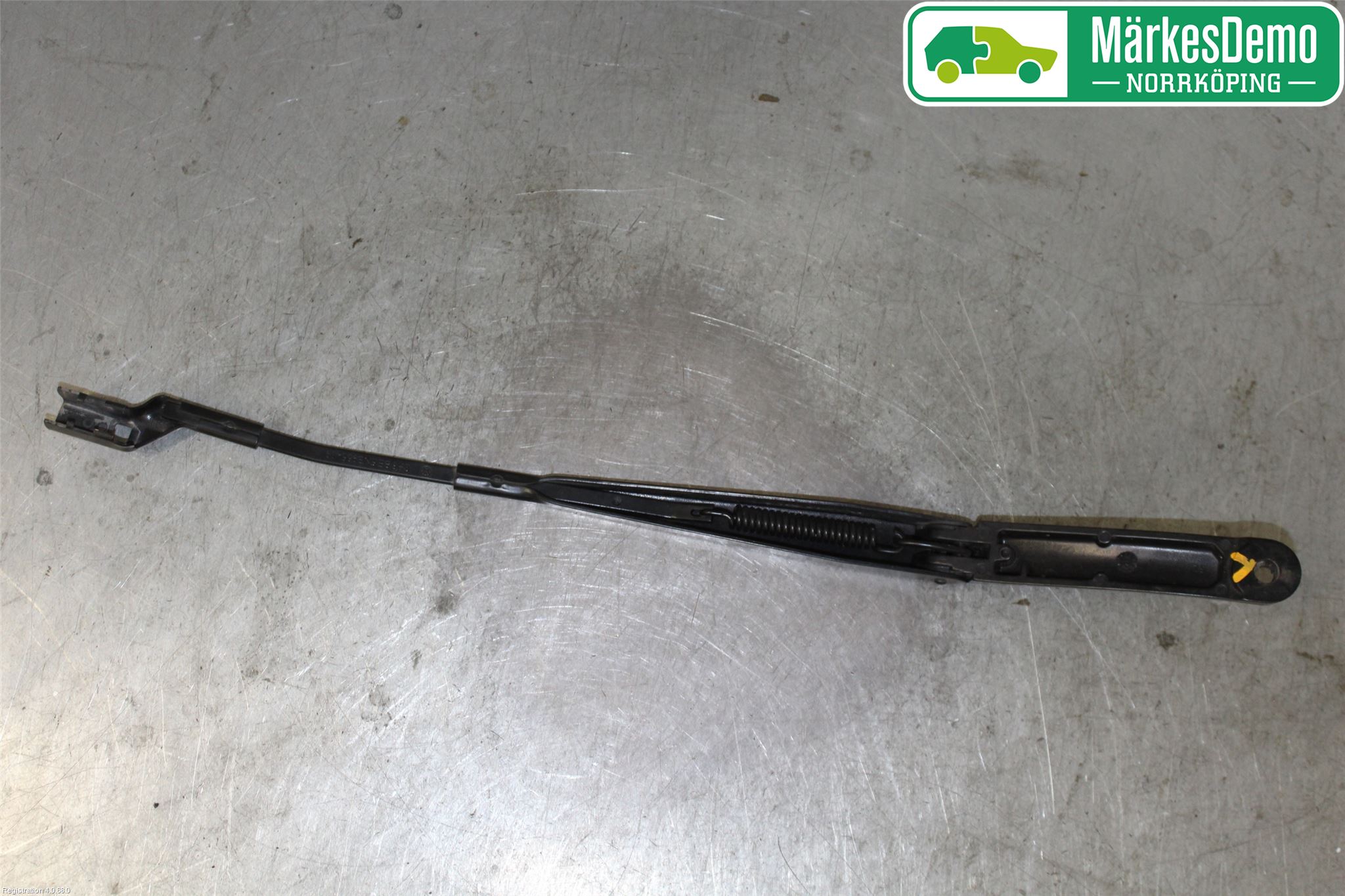 Volkswagen VW TIGUAN 16-24 Viskerarm-Armer Frontrute