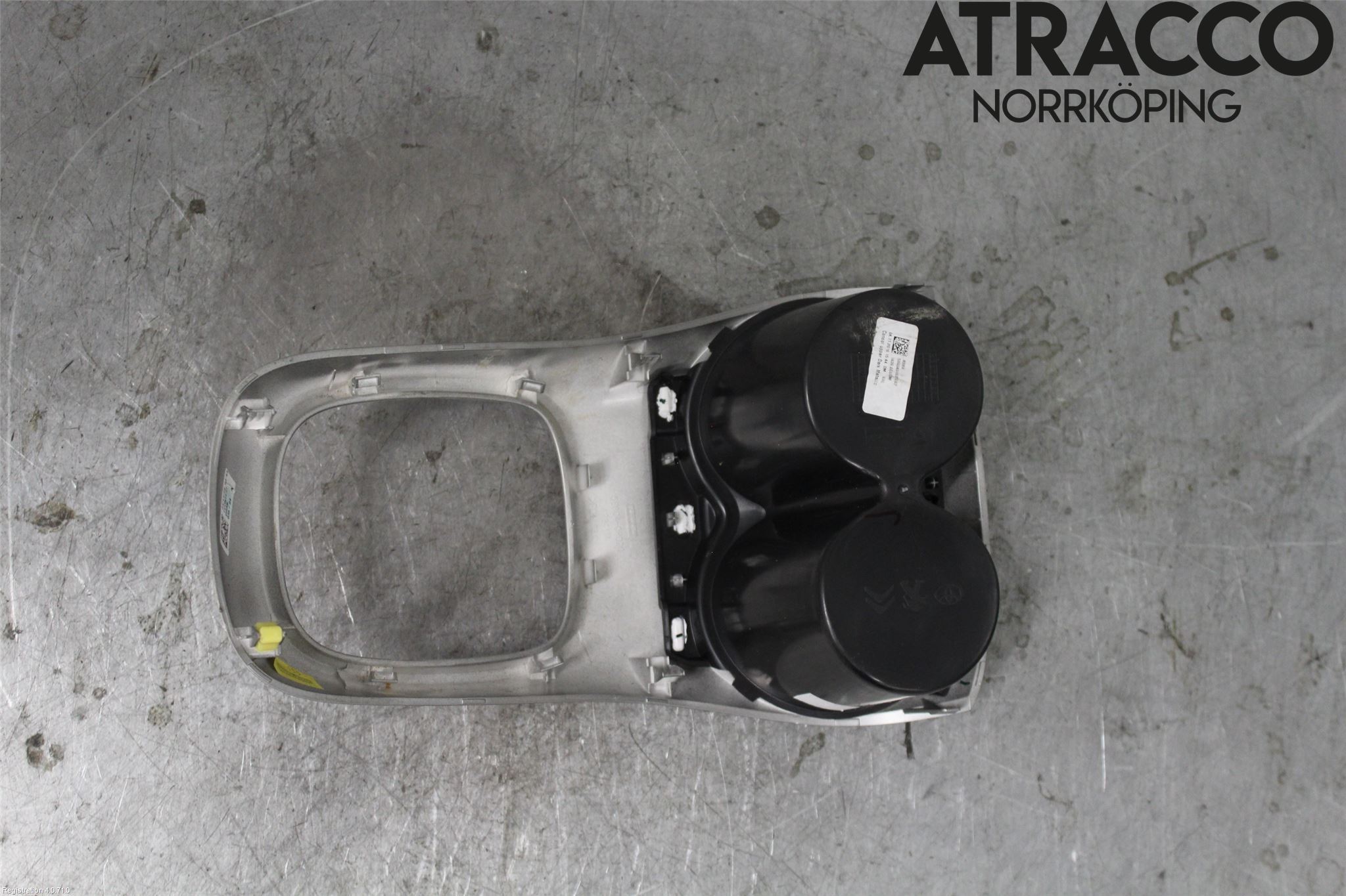 Toyota AYGO 15-21 Innr Koppholder