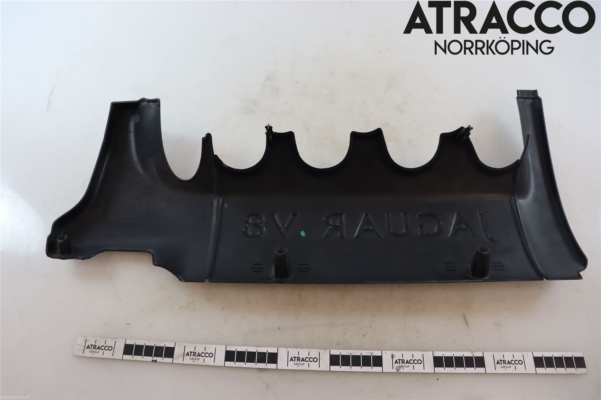 Jaguar XJ X308        98-02 Motor Deksel Over Motor