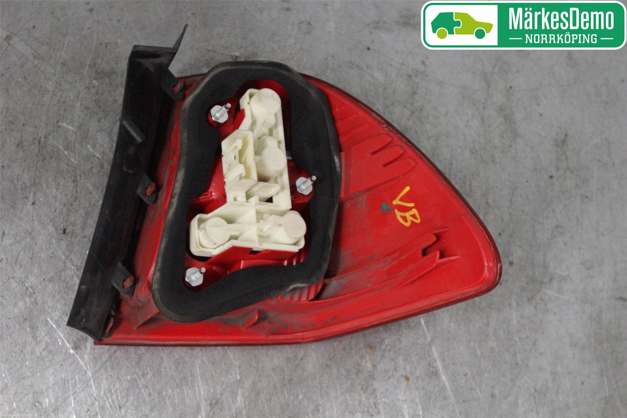 BMW 3 E90/91 SED/TOU 05-12 Baklykt Venstre
