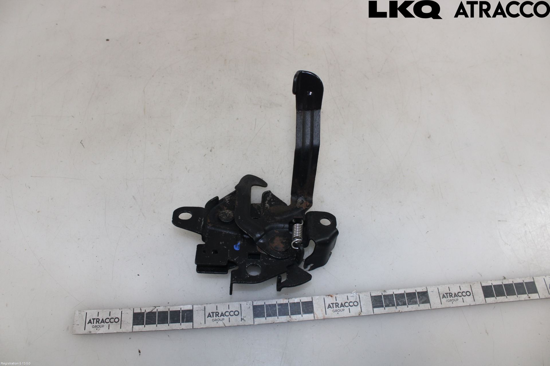 Toyota AURIS 10-12 Panserlås