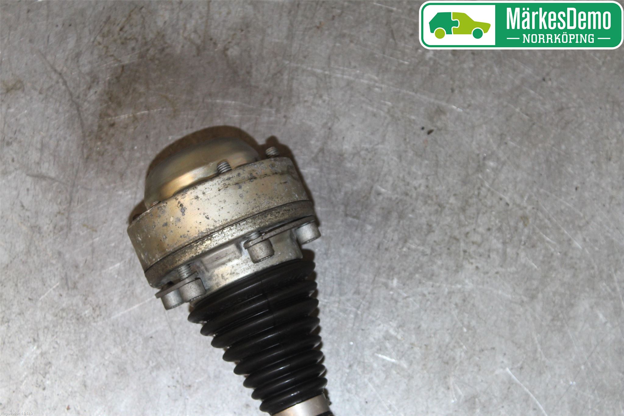 Audi A4/S4 B9 16-19 Drivaksel Bak Kompl Venstre