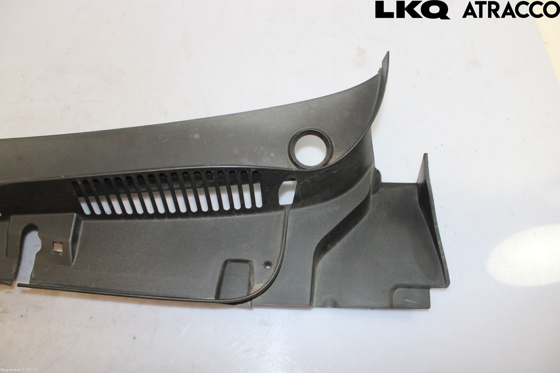 Volkswagen VW GOLF SPORTSVAN 15-20 Visker Deksel-Grill-Under Frr
