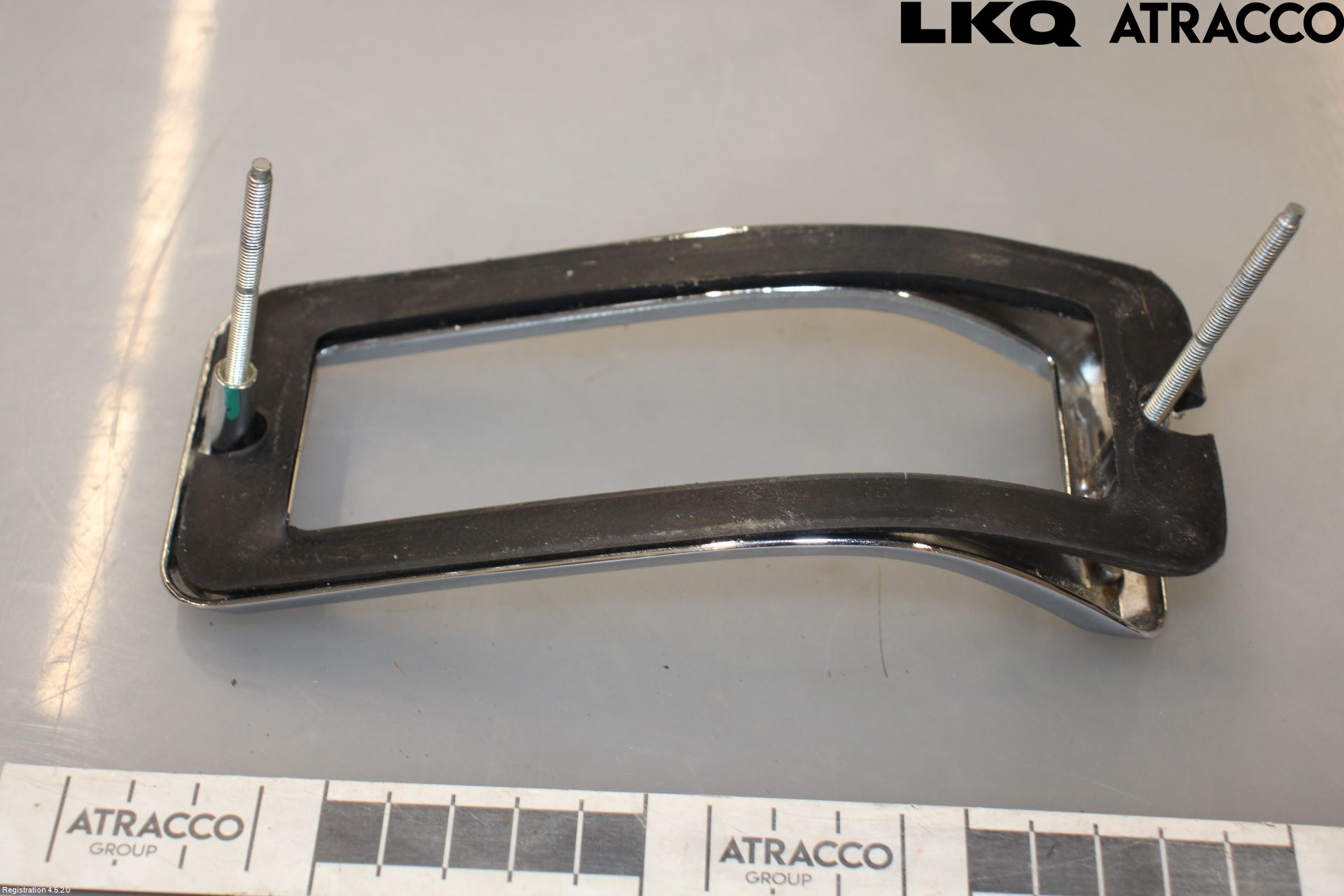 Ford MUSTANG    64-73 Baklykt Omramming