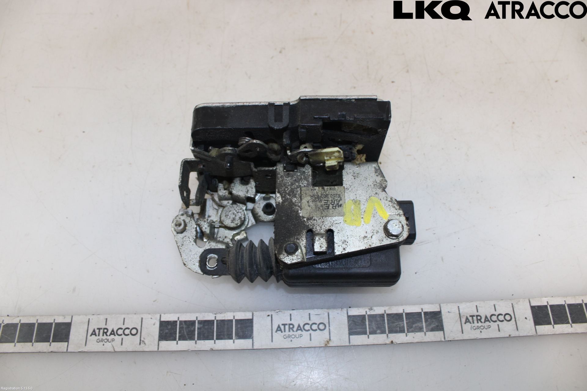 Dacia DUSTER 10-17 Dørlås - Låsekasse