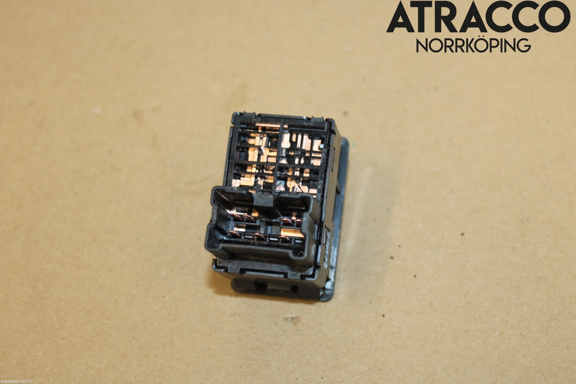 Nissan NAVARA 98-05 Bryter Speil
