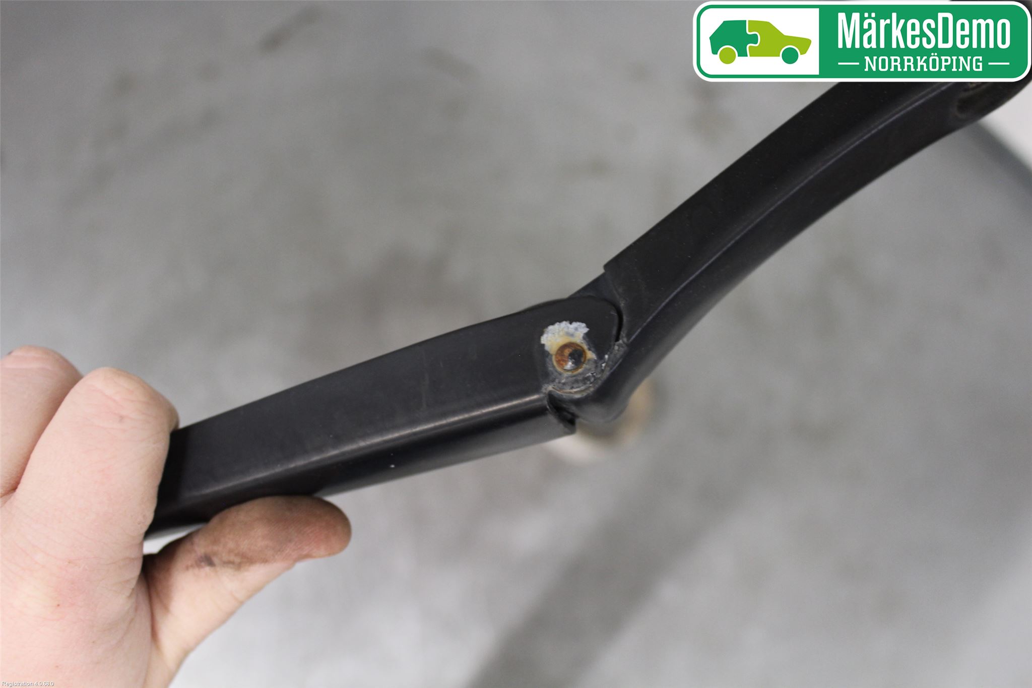 Volkswagen VW GOLF VI 09-13 Viskerarm-Armer Frontrute