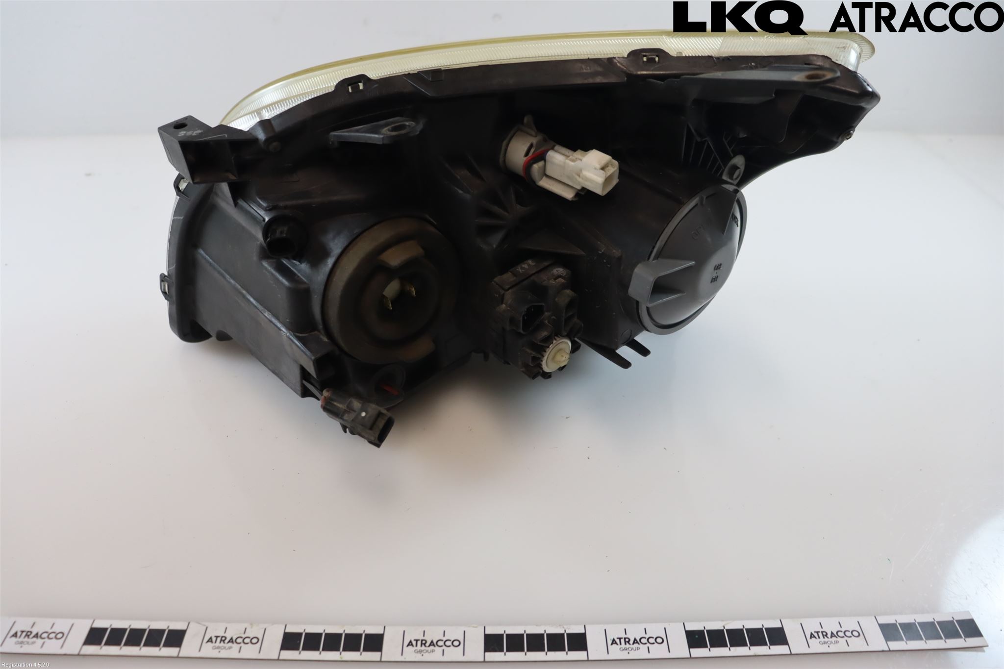 Toyota AVENSIS 07-08 Frontlykt Høyre