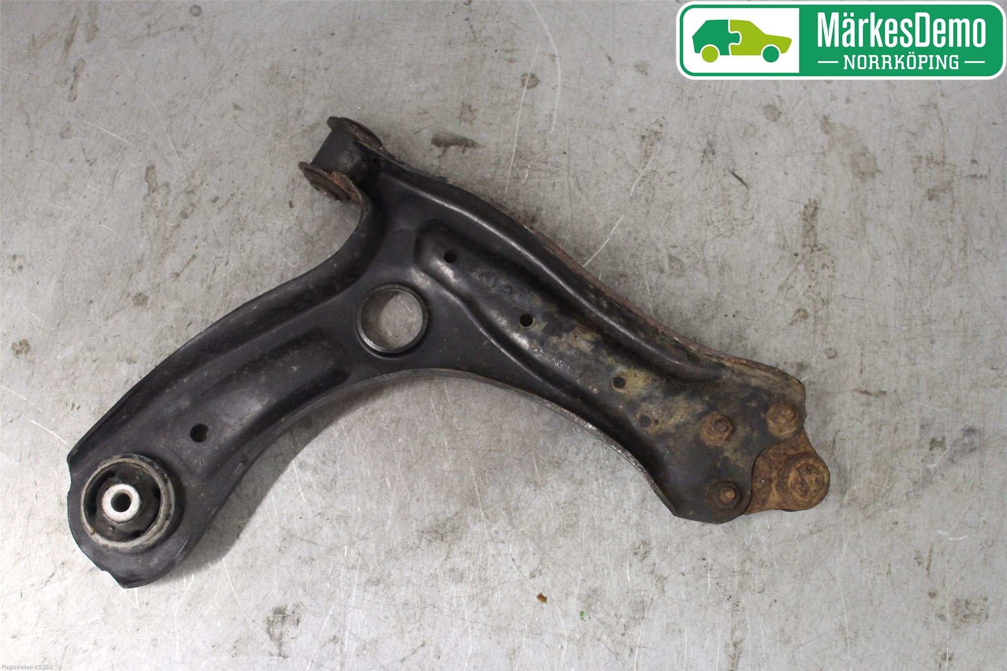 Volkswagen VW POLO 10-17 Bærearm Foran Venstre Nedre