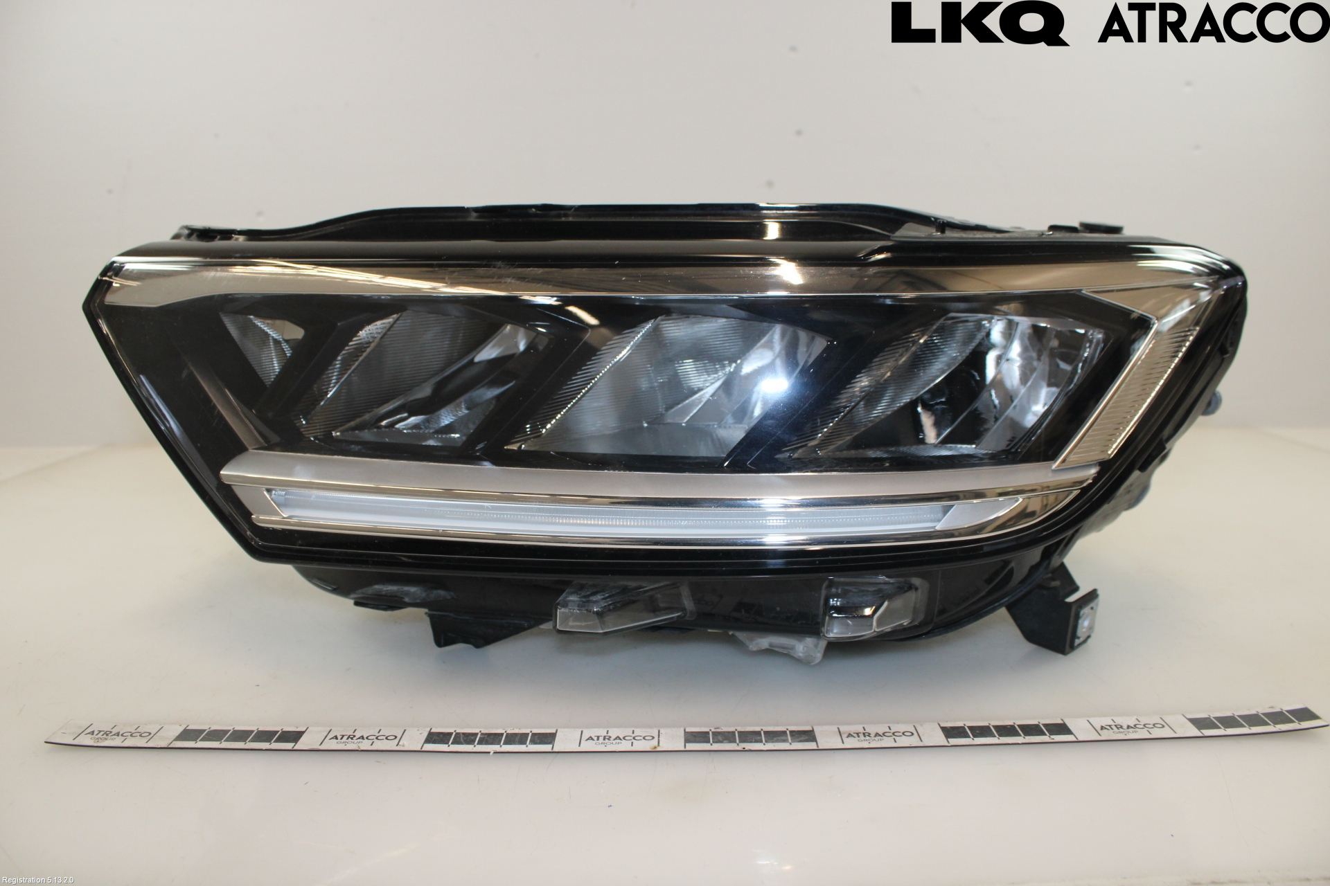 Volkswagen VW T-ROC 18- Frontlykt Venstre