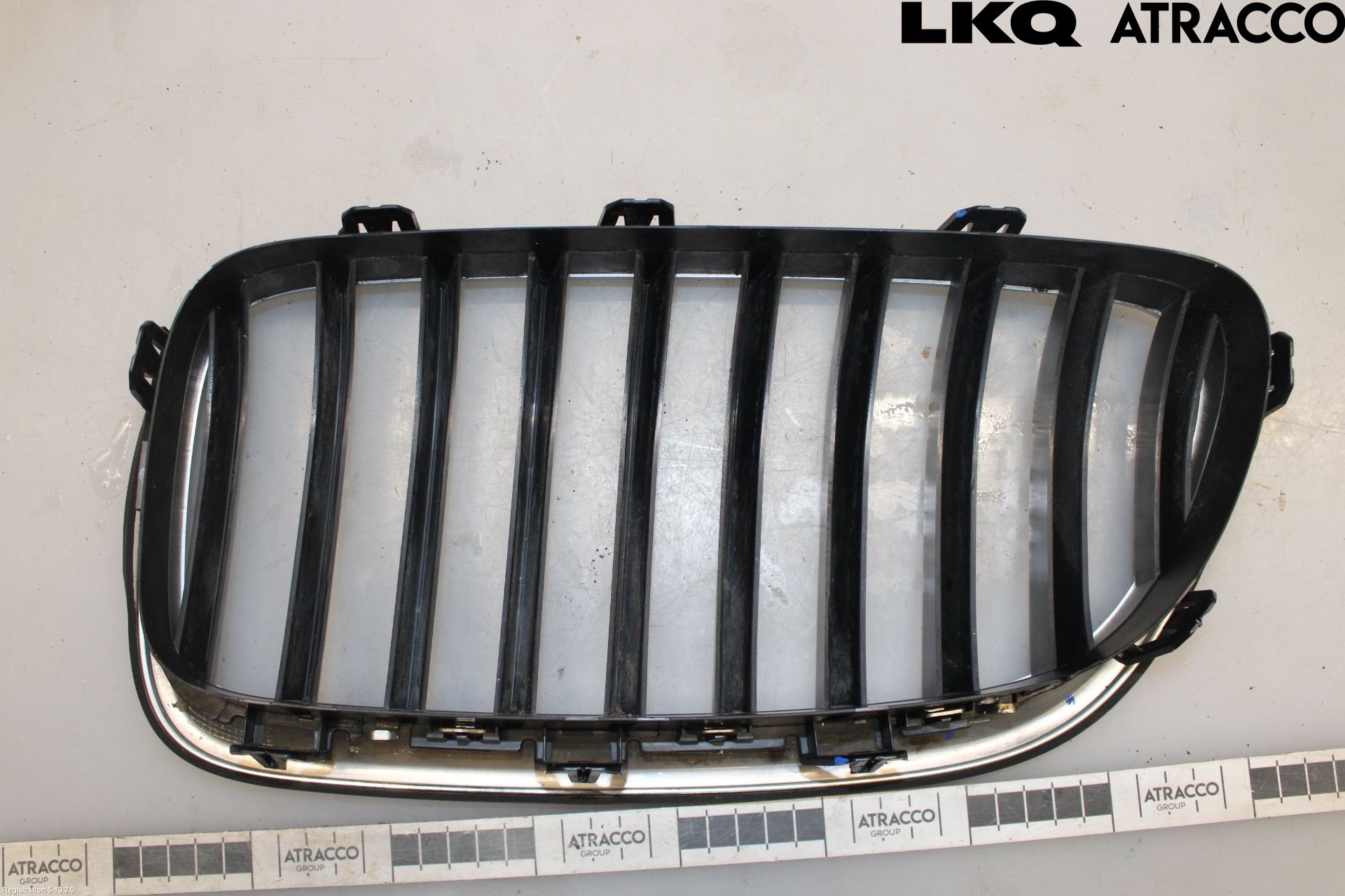 BMW 5 F10/F11/F18 09-17 Grilldel Venstre