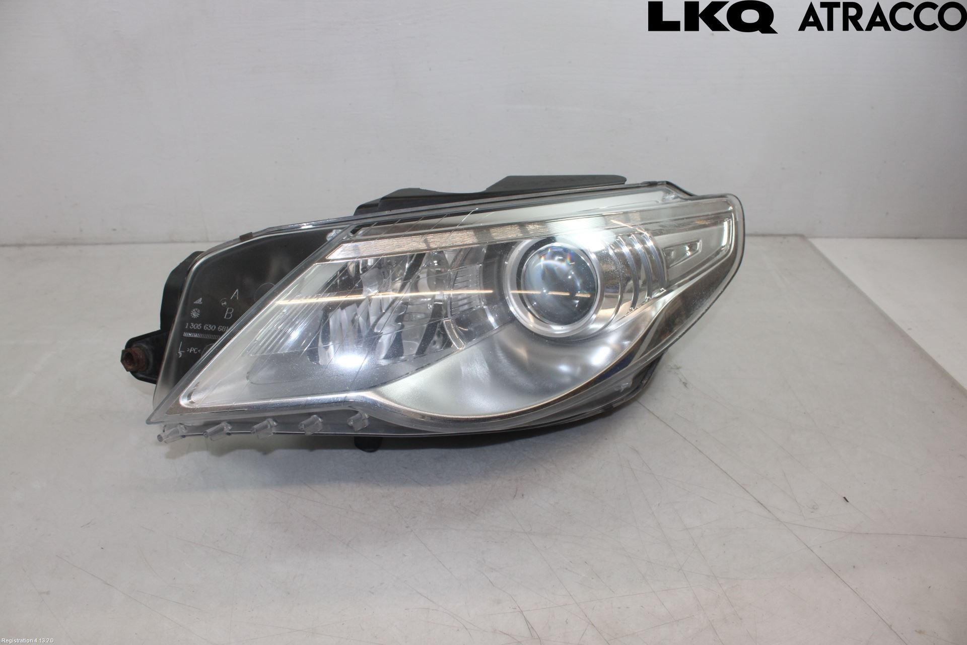 Volkswagen VW PASSAT CC 08-16 Frontlykt Venstre