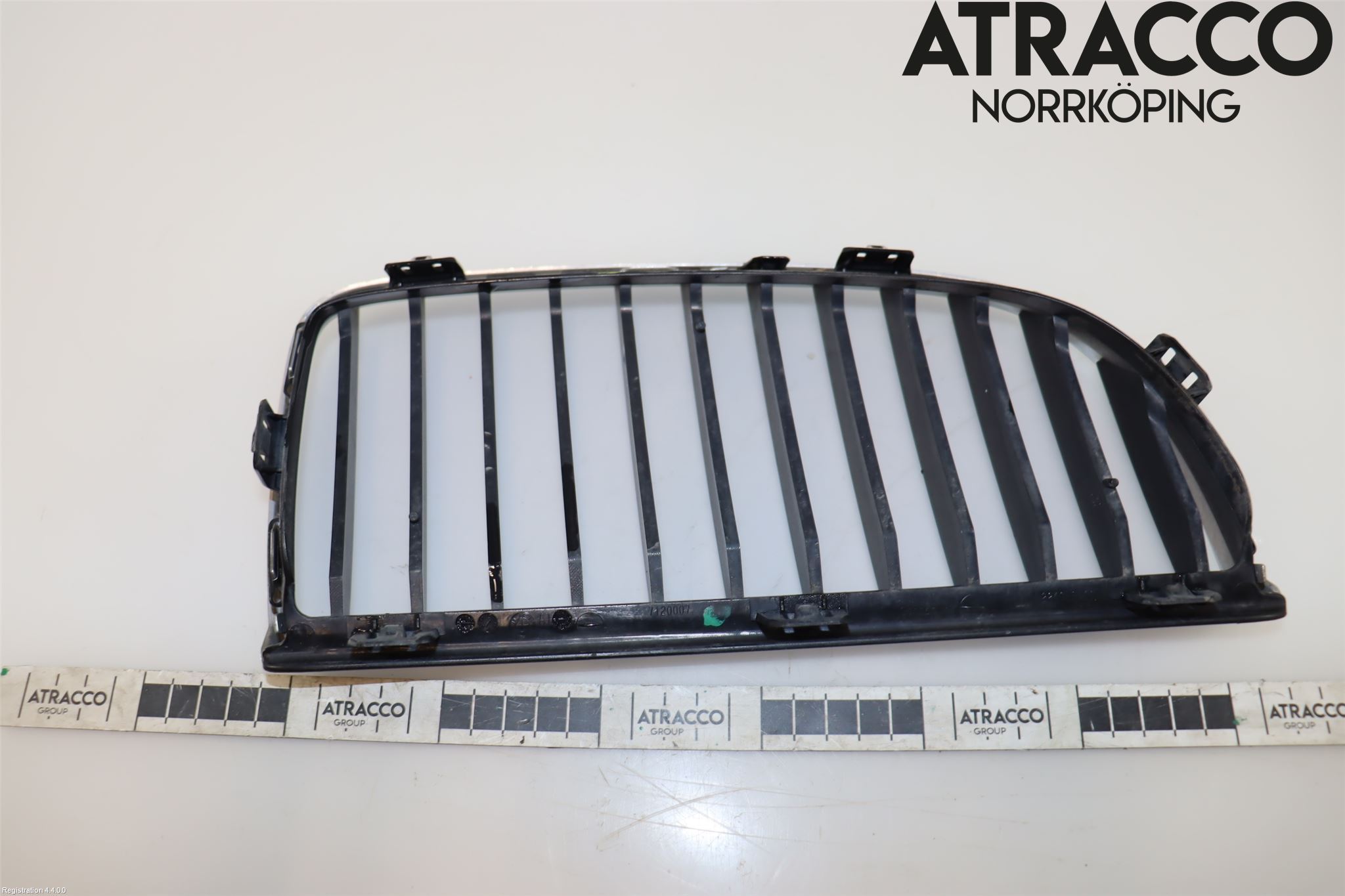 BMW 3 E90/91 SED/TOU 05-12 Grilldel Venstre
