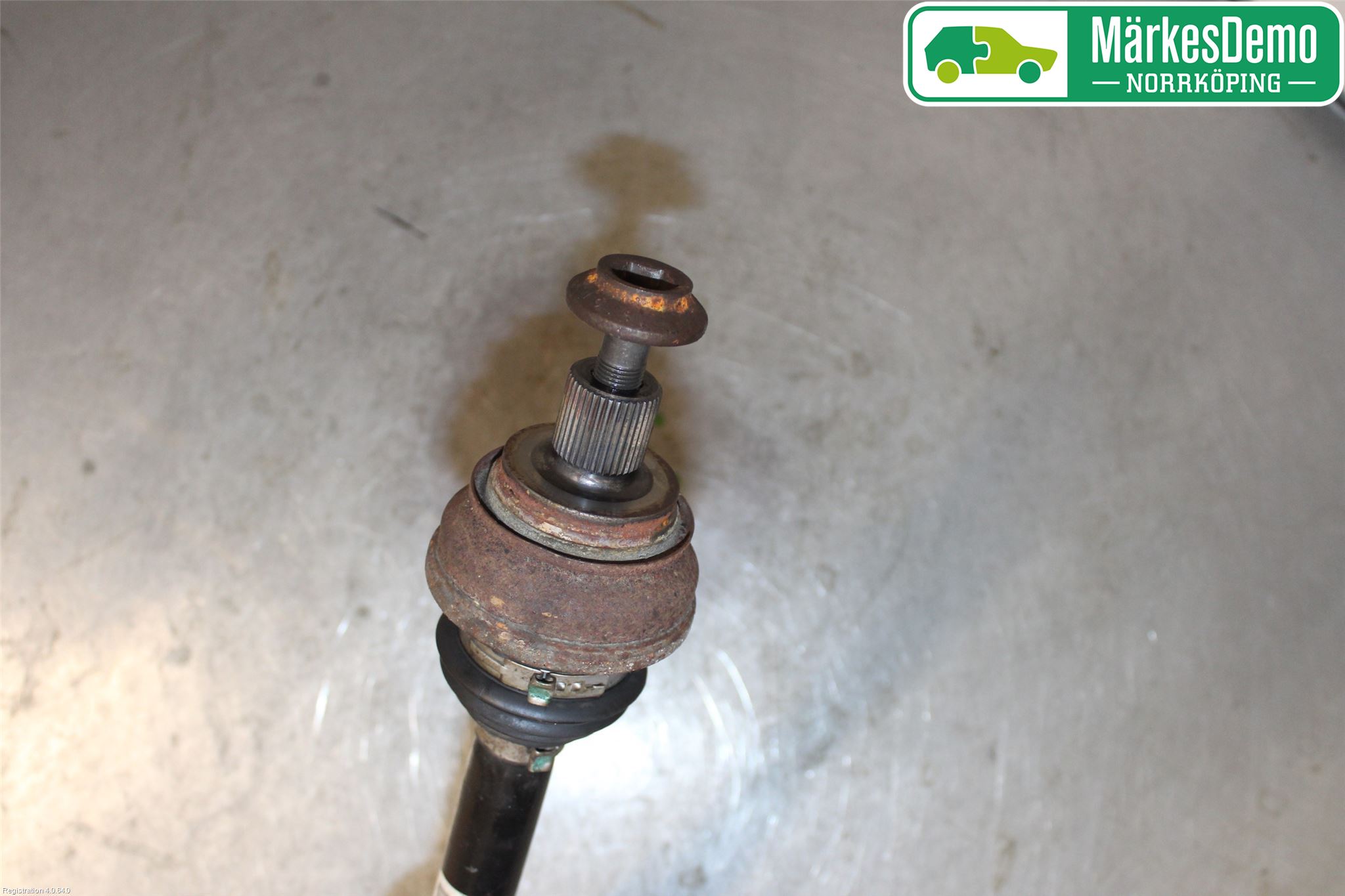 Audi A4/S4 B9 16-19 Drivaksel Bak Kompl Venstre