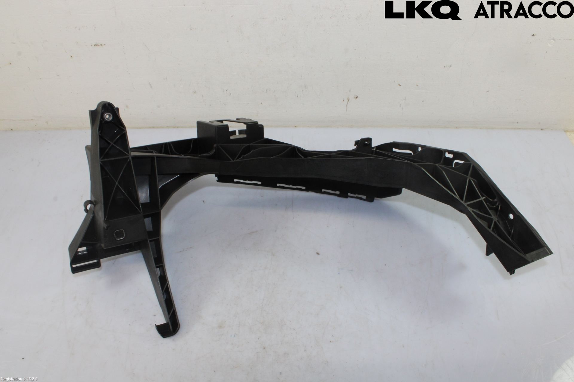 Audi Q4 E-TRON FZ 22- Frontlykt Holder-Feste