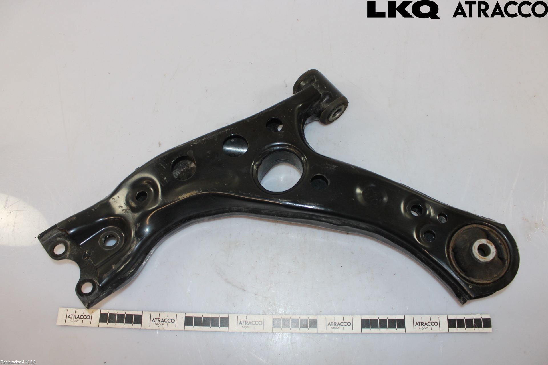 Toyota COROLLA CROSS XG10 22- Bærearm Foran Høyre Nedre