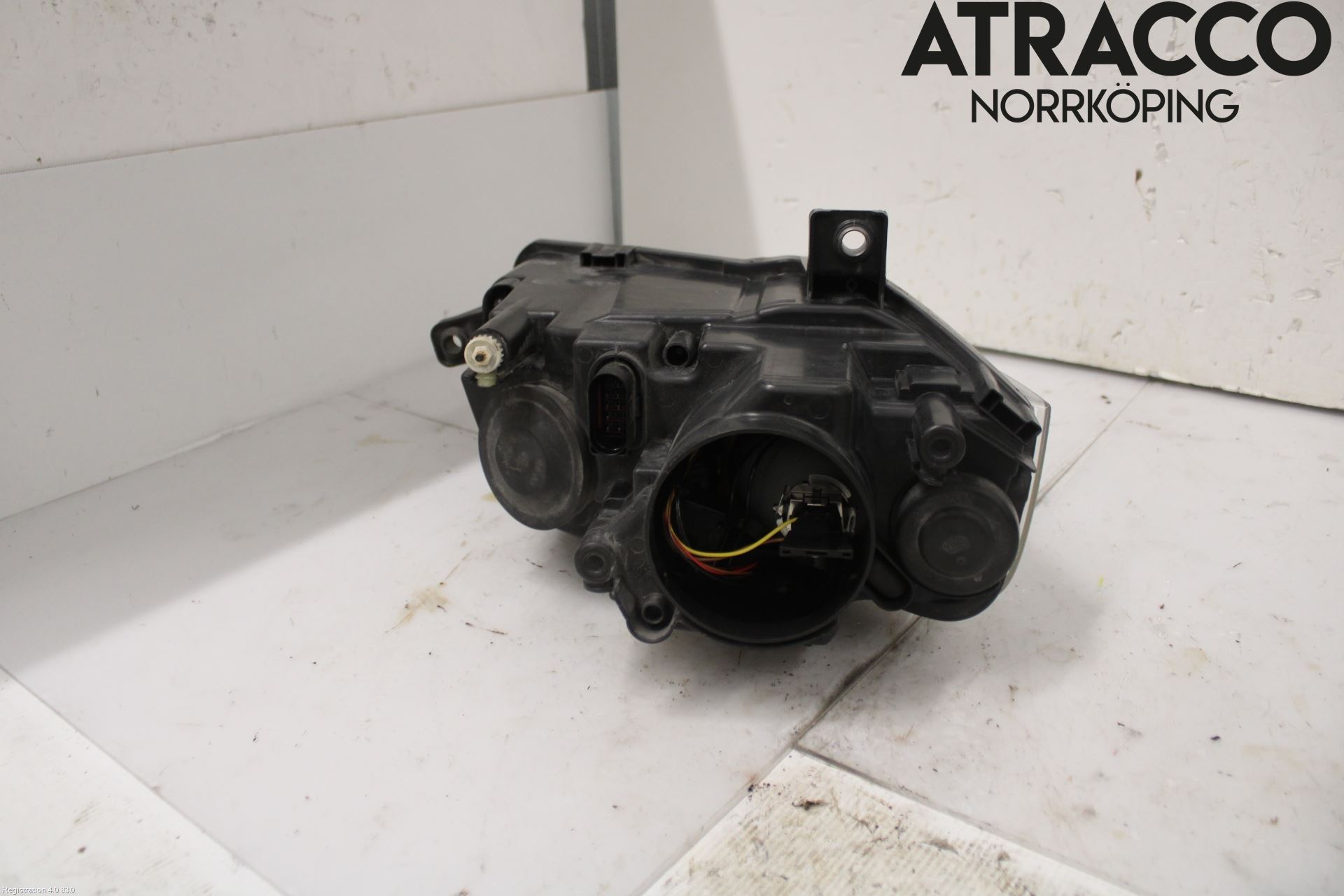 Volkswagen VW PASSAT 05-11 Frontlykt Venstre