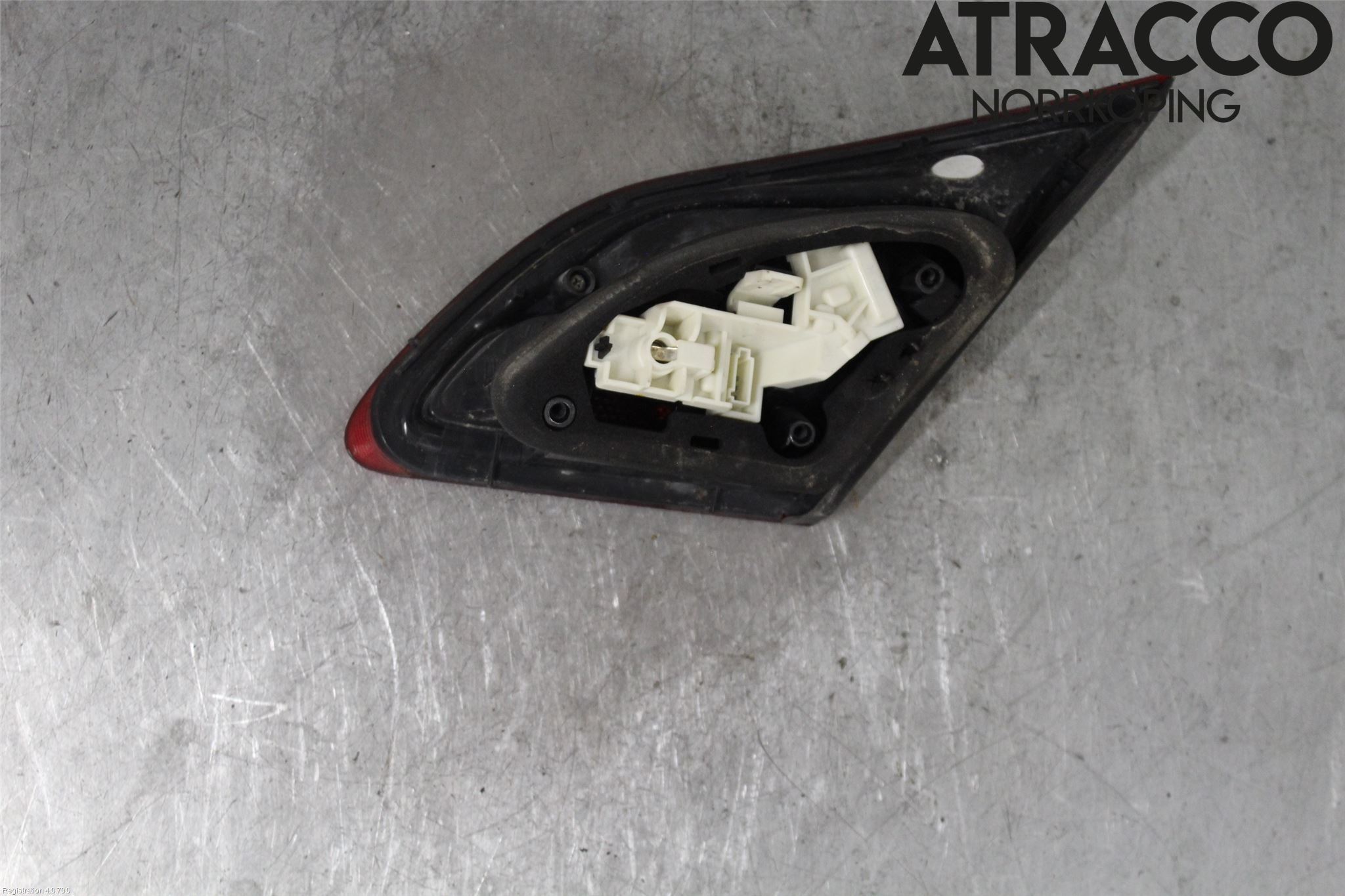 Opel ASTRA J 10-15 Baklykt Venstre  På Luke(Indre