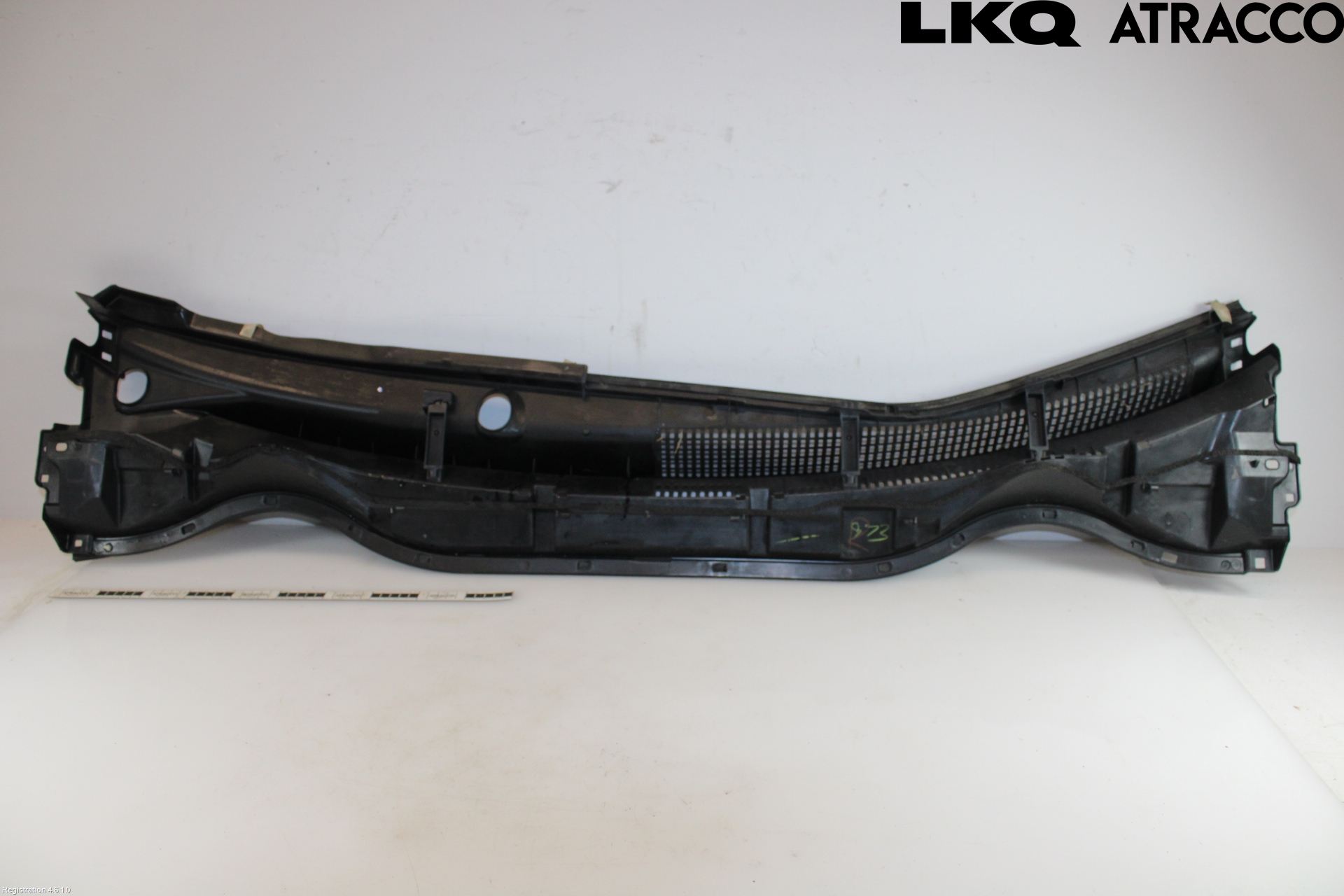 Toyota AURIS 13-19 Visker Deksel-Grill-Under Frr