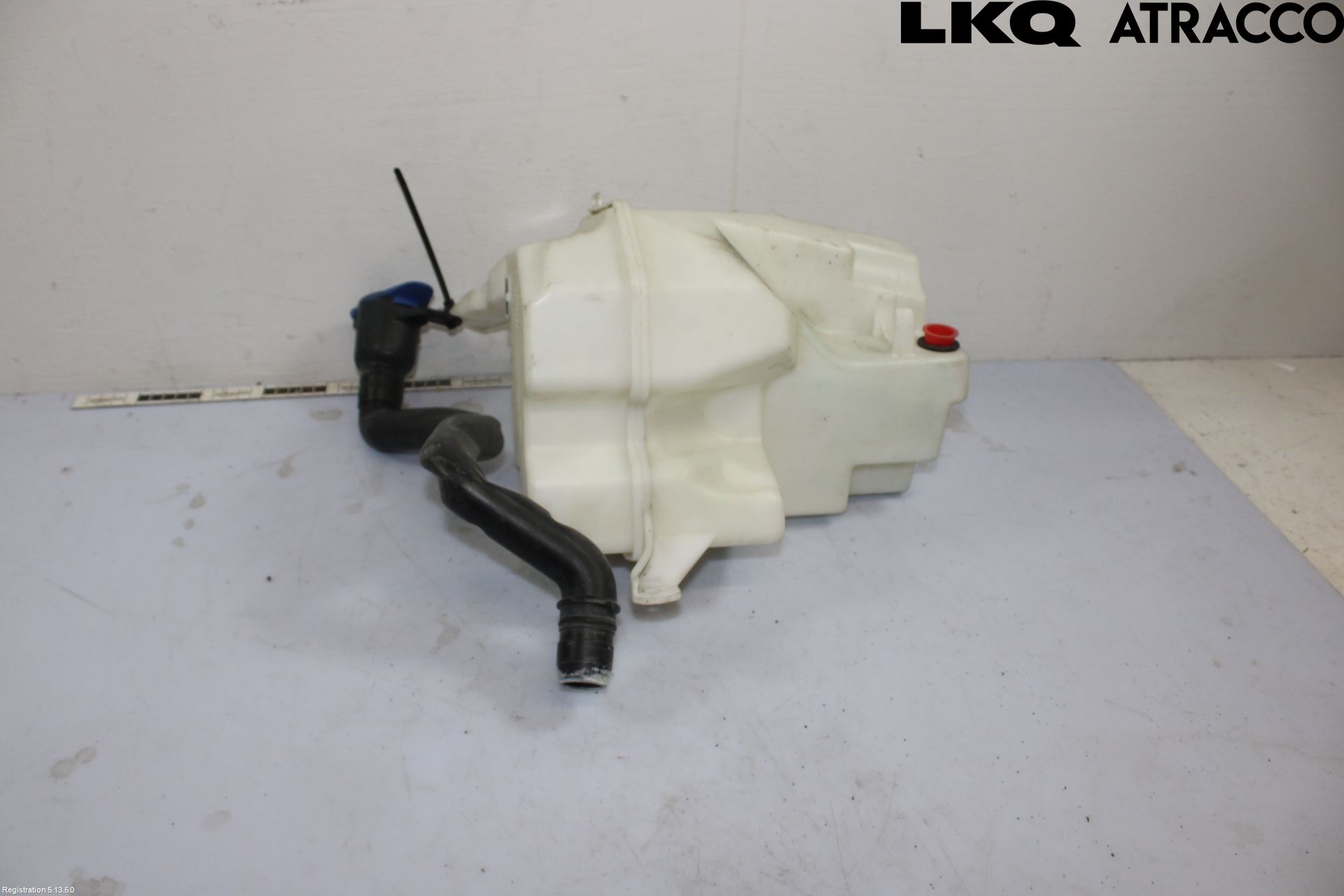 Volvo V70 08-13 Spylerbeholder Frontrute-Lykte