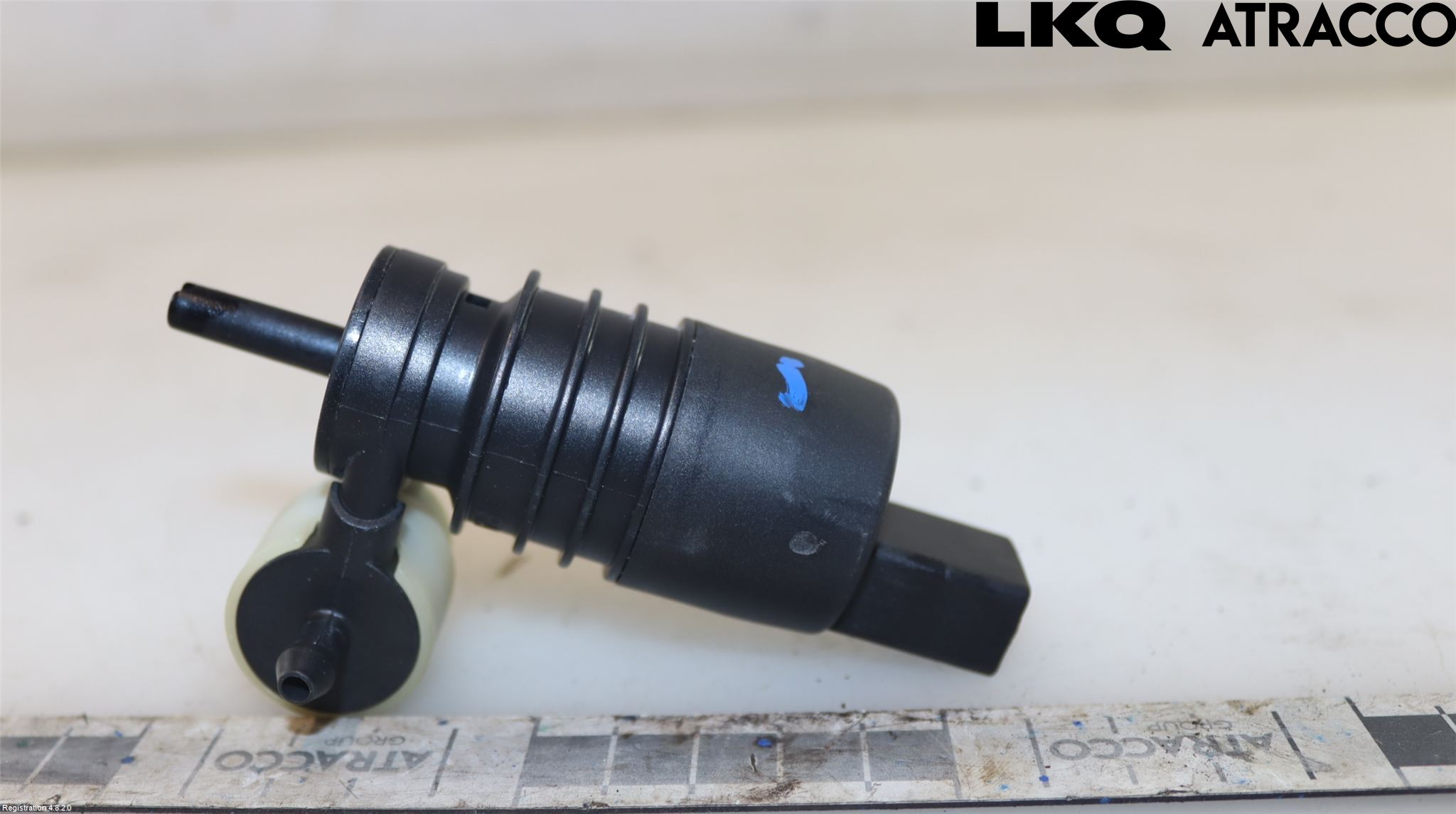 Volkswagen VW POLO 95-01 Spylerpumpe Frontrute