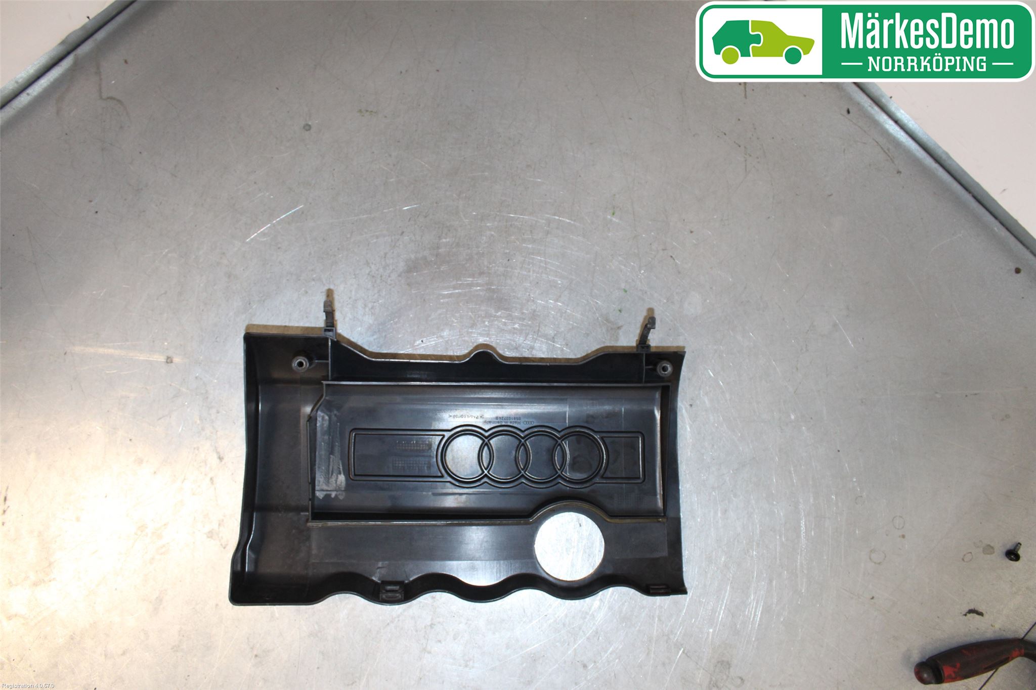 Audi A4/S4 94-99 Motor Deksel Over Motor