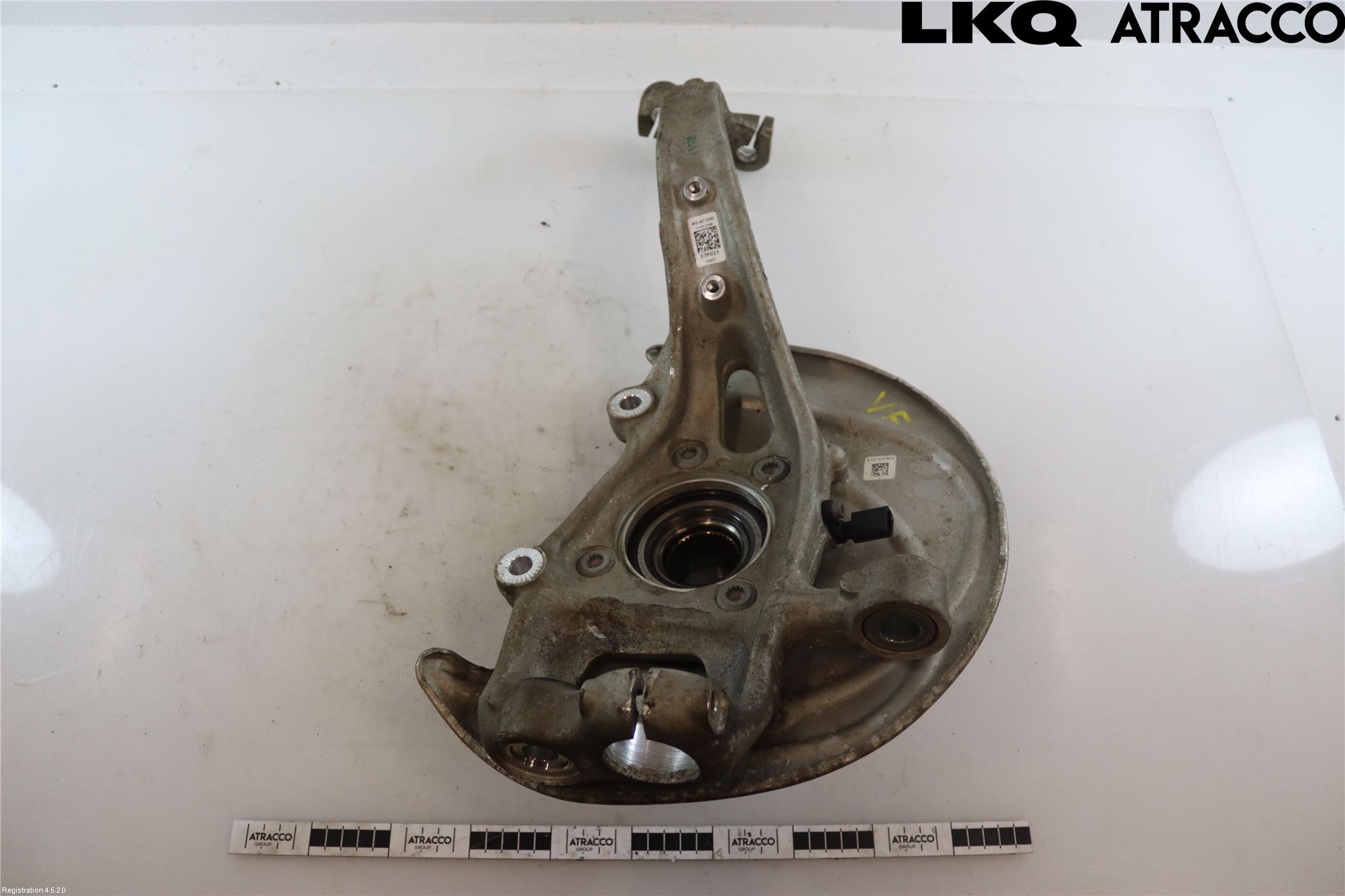 Audi A6 F2/C8 19- Spindel Vf
