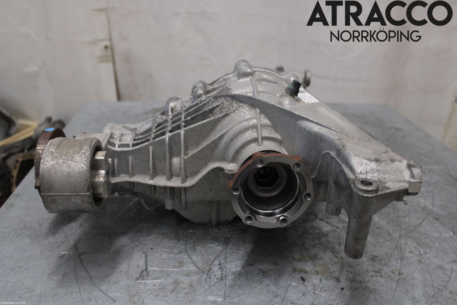 Audi A4/S4 B9 20- Bakaksel Kardang Bak -Diff