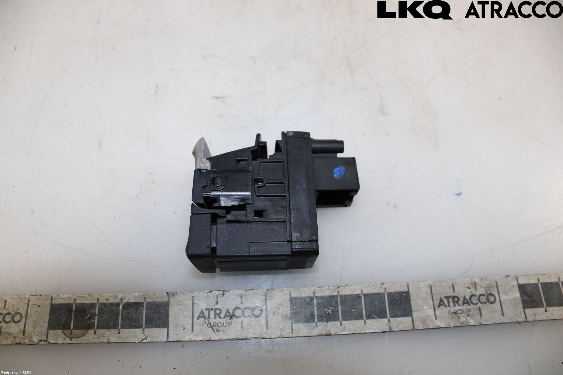 Audi A4 12-15 Bryter Parkeringsbrems