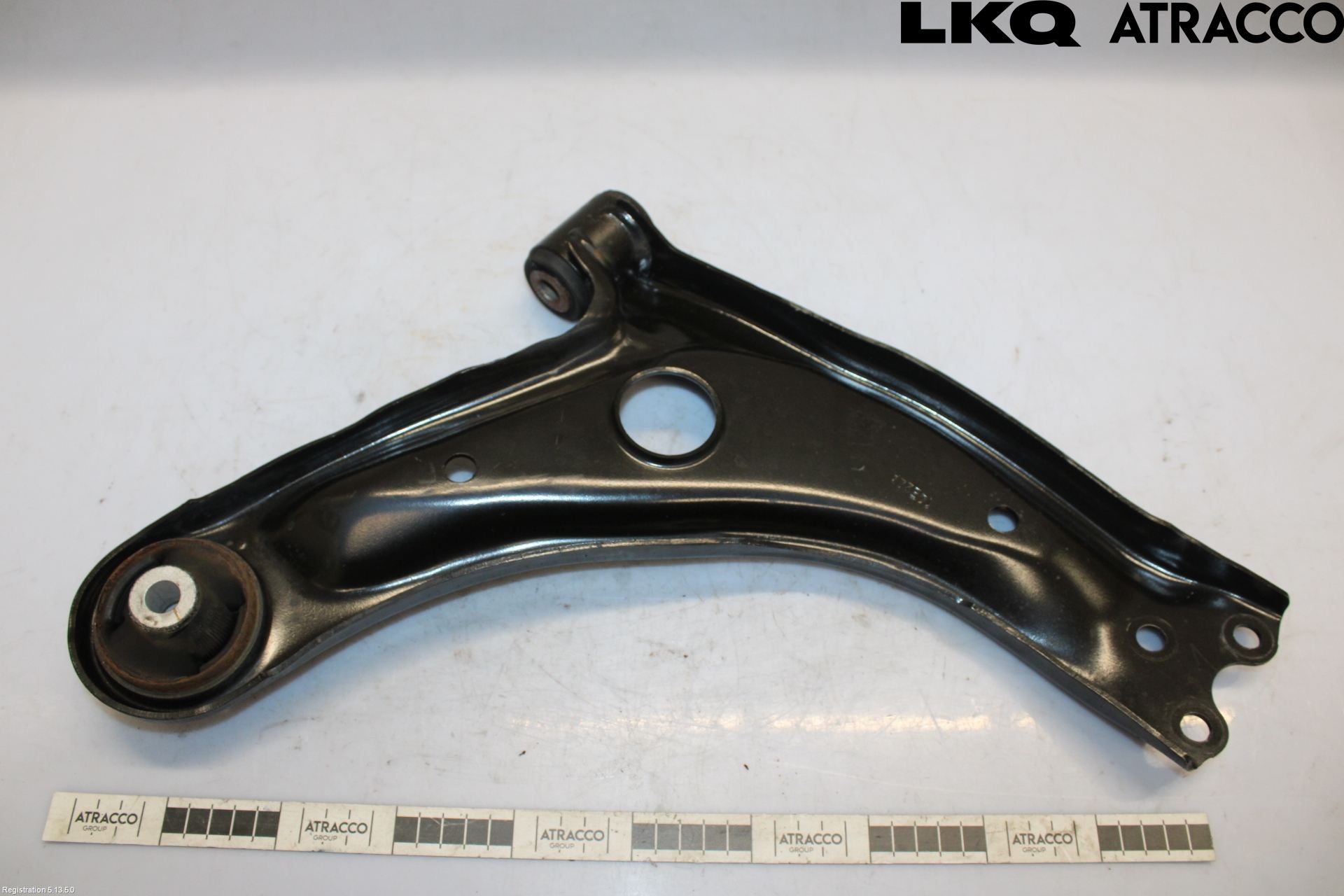Toyota YARIS XP21 20- Bærearm Foran Venstre Nedre