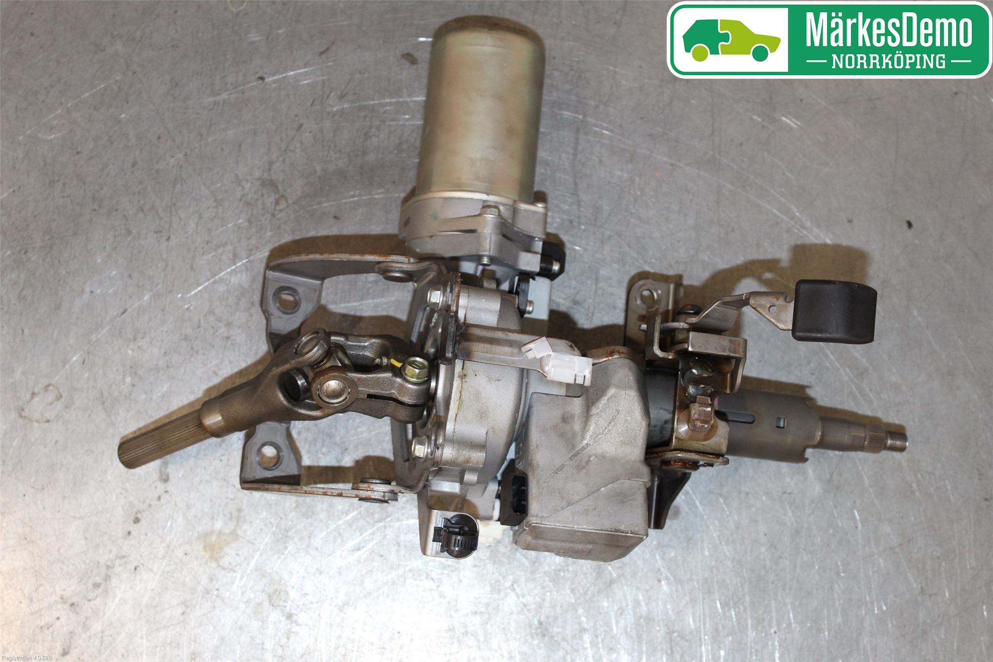 Toyota iQ Rattakselaggregat Innebygd Servo