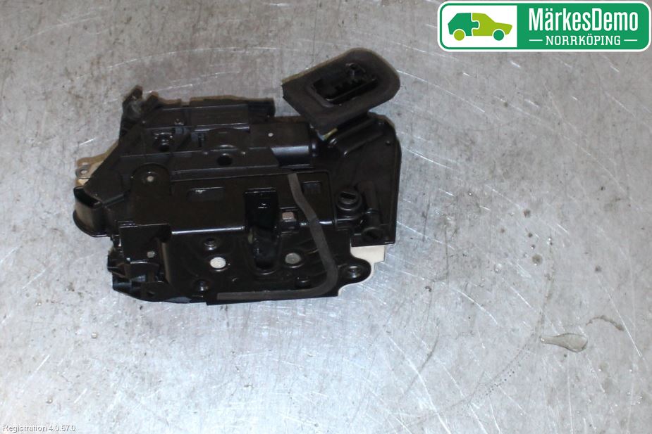 Volkswagen VW GOLF / E-GOLF VII 13-20 Dørlås - Låsekasse