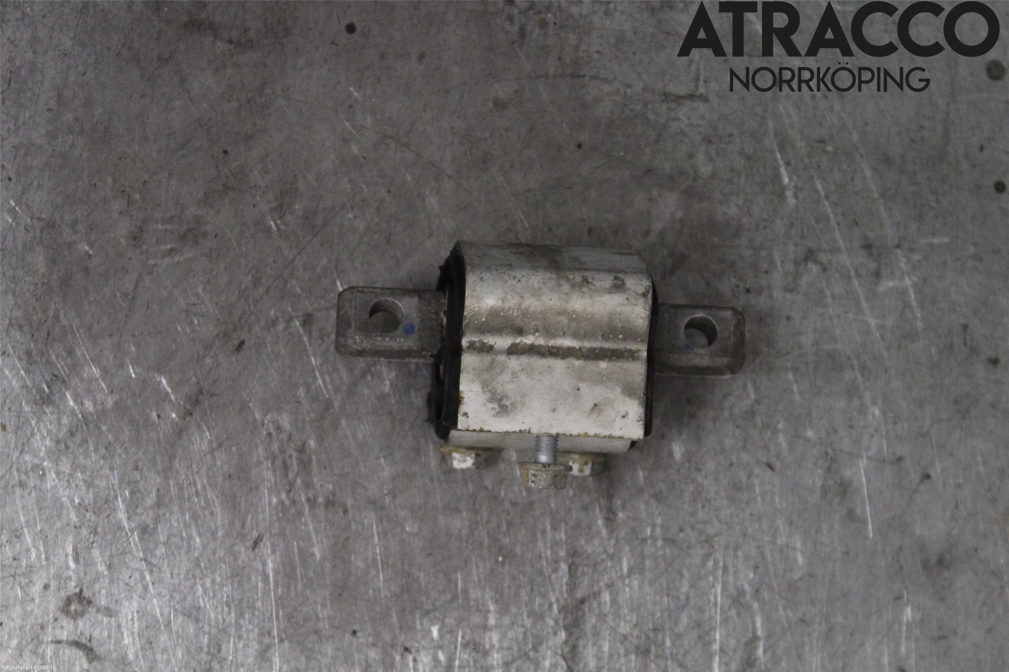 Mercedes-Benz MB C-KLASS (W204) 07-15 Motor Feste Gummi