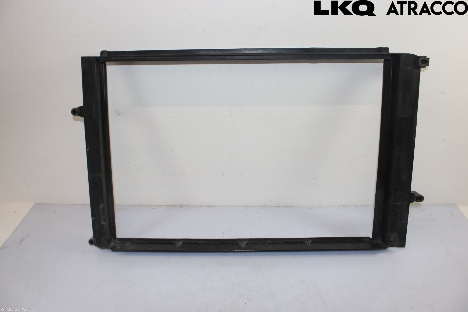 Volvo V70 00-04 Radiator Feste - Ramme - Bjelk