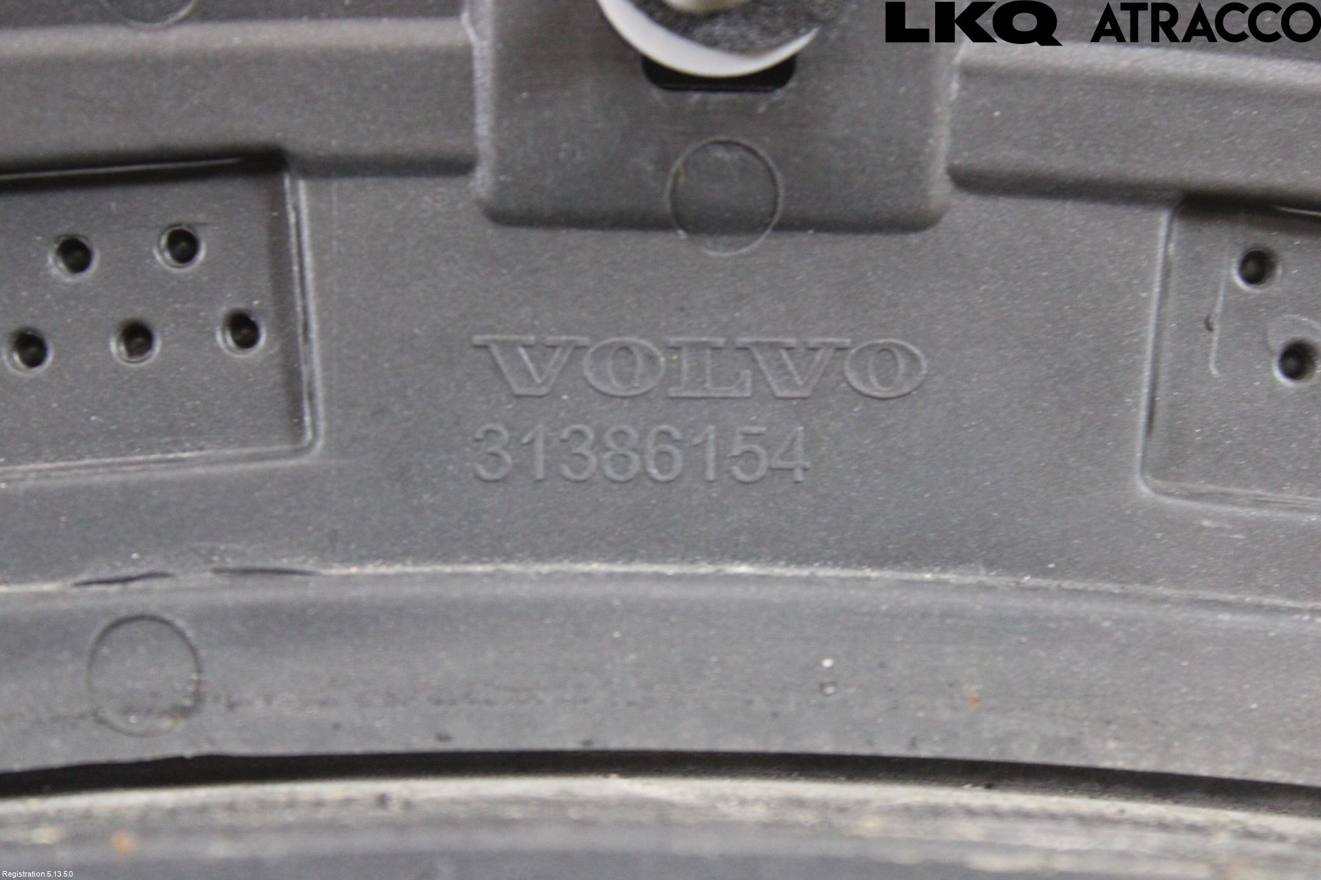 Volvo V90 CROSS COUNTRY 17->> Skjerm Bredder