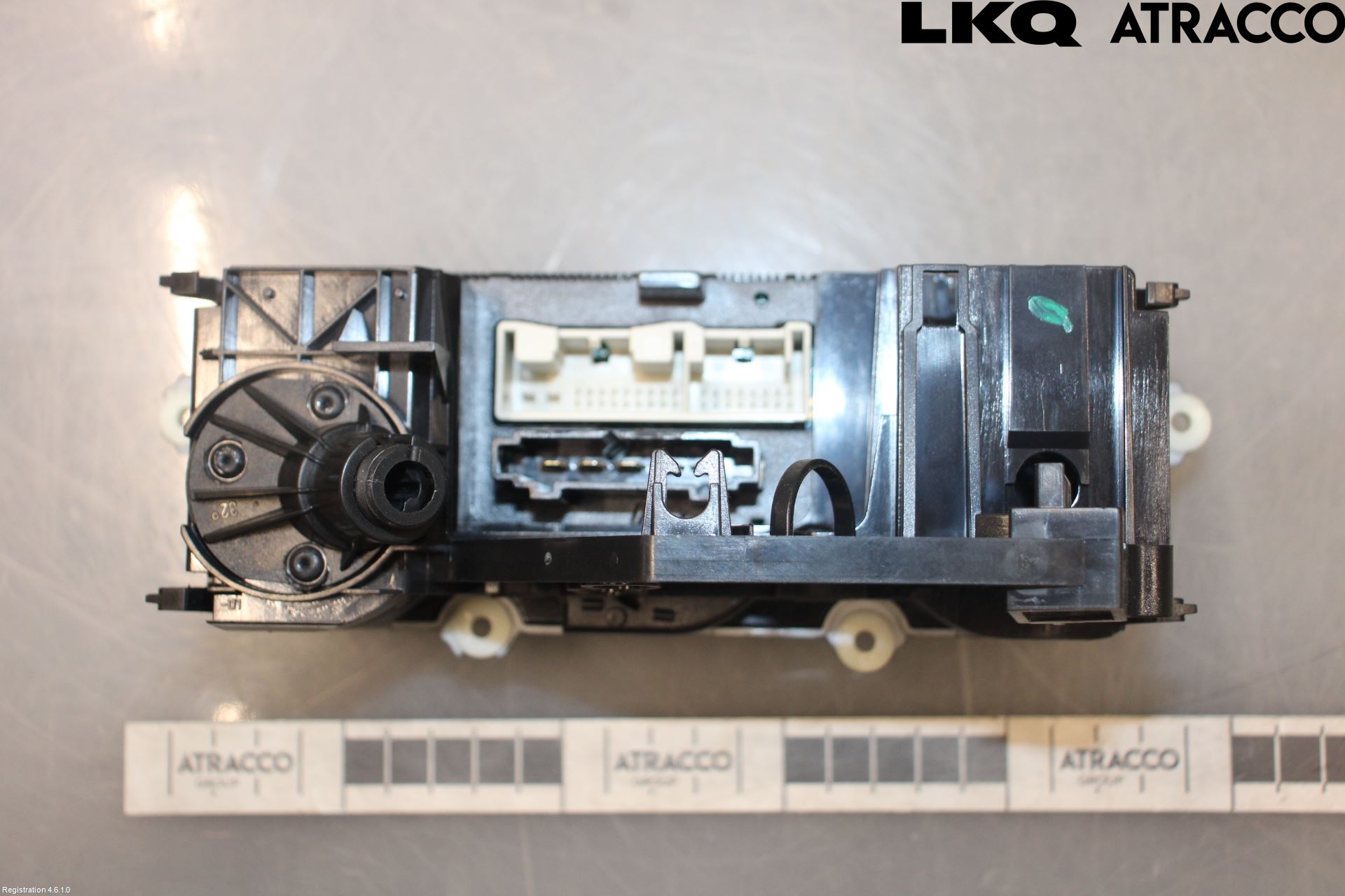 Volkswagen VW CADDY      04-10 Varmeapparat Panel(Regulering)