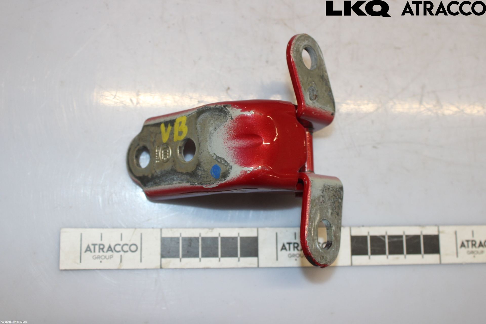 Kia RIO 12-16 Dørhengsel
