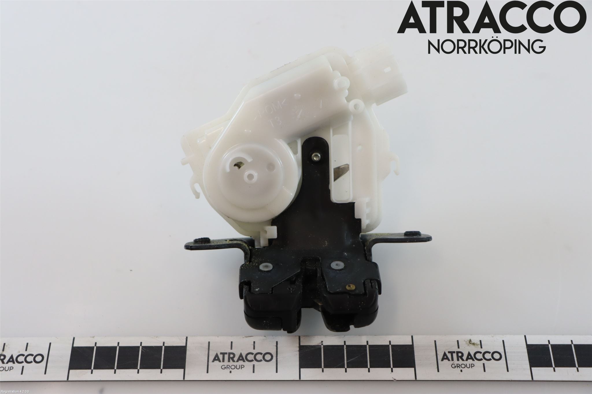 Toyota AURIS 13-19 Bakluke-Lokk Låsekasse