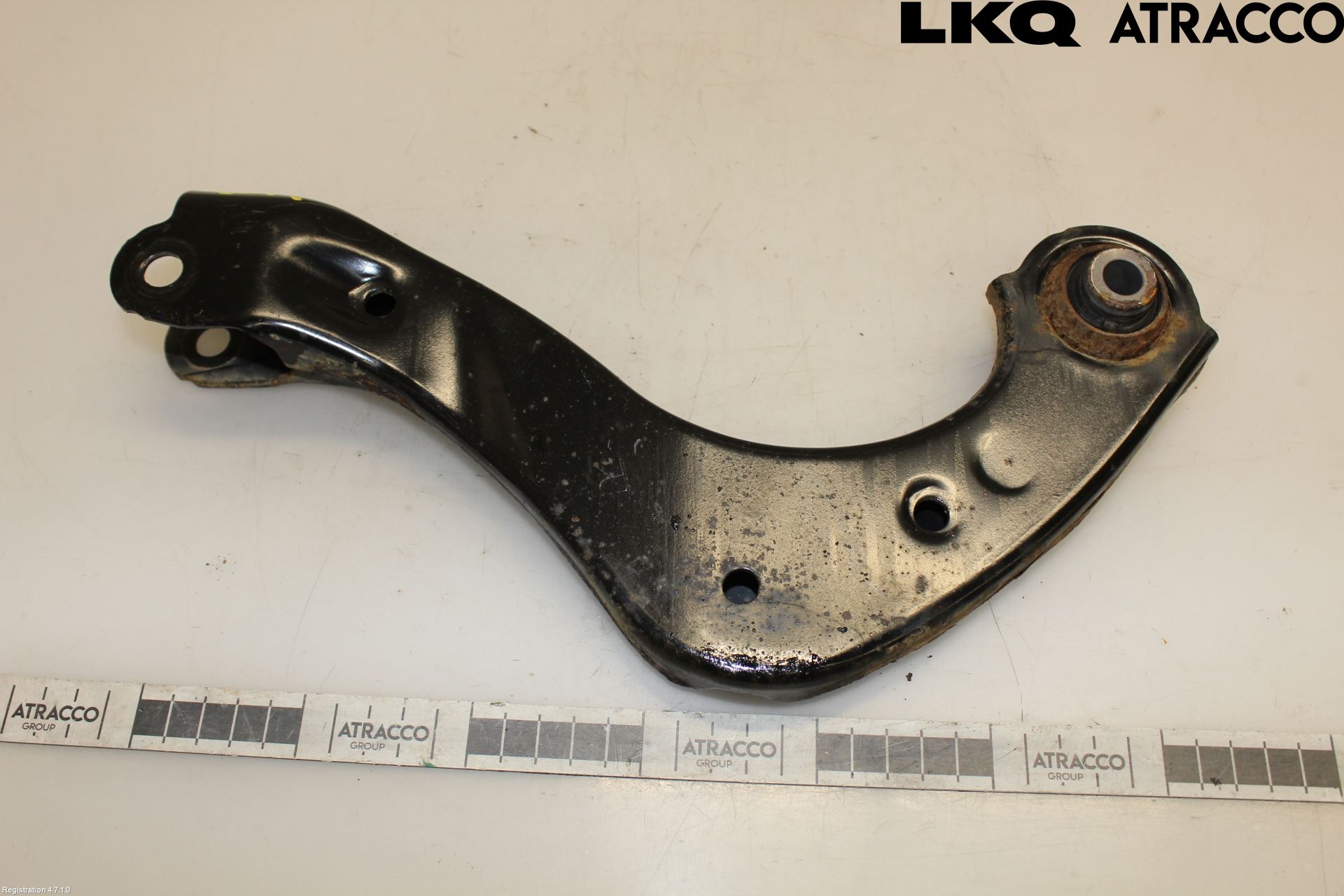 Toyota COROLLA 19- Bærearm Bak Høyre Øvre