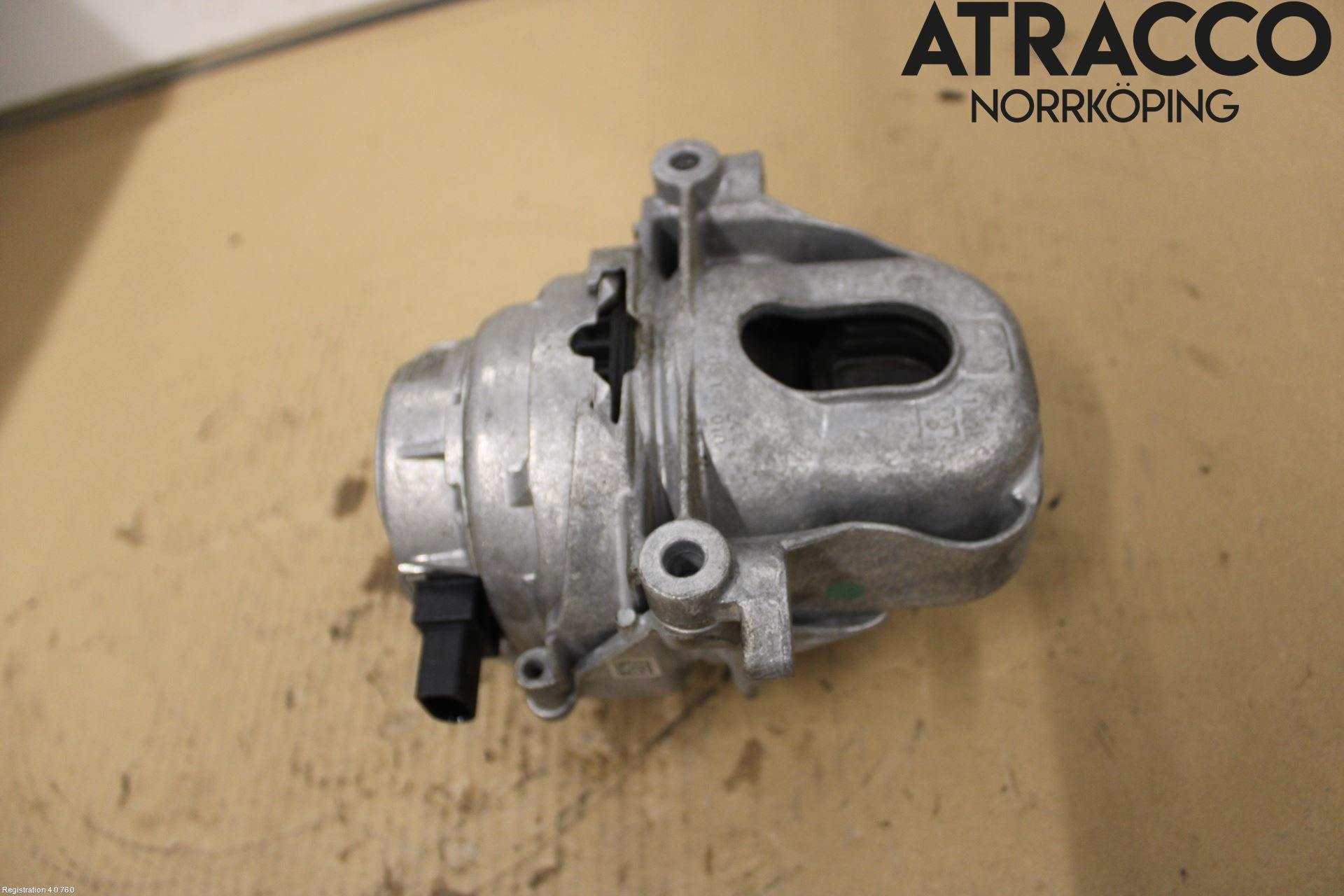 Audi A6 F2/C8 19- Motor Feste Gummi