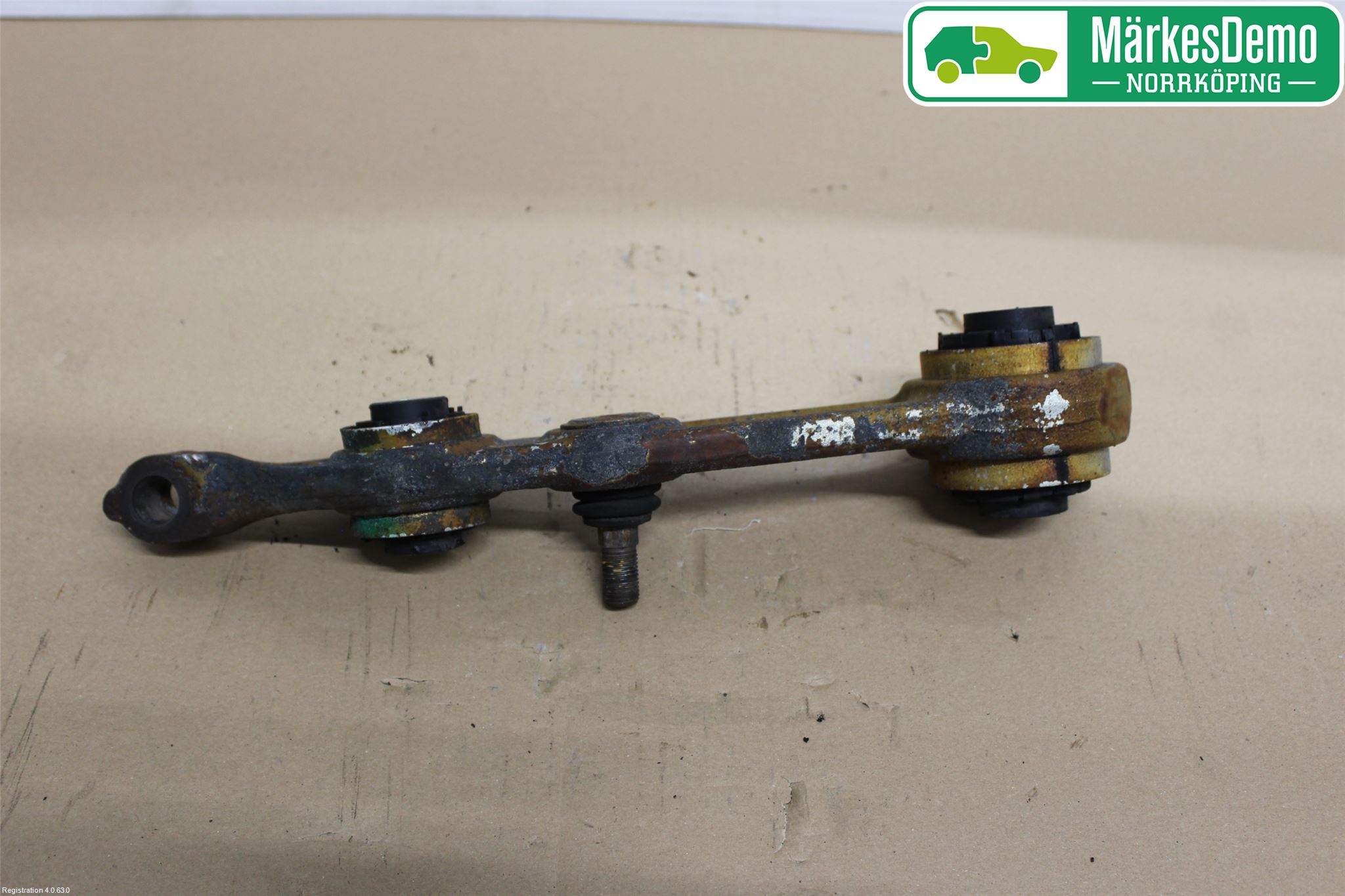 Mercedes-Benz MB E-KLASS (W211) 02-09 Bærearm Foran Venstre Nedre
