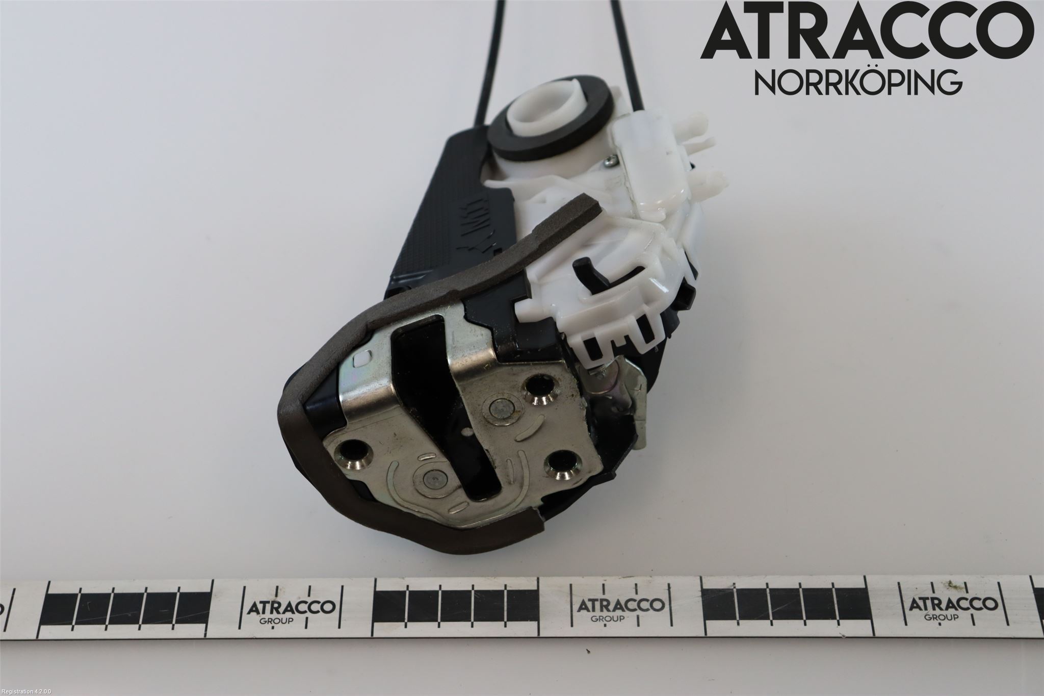 Toyota YARIS XP130 12-14 Dørlås - Låsekasse