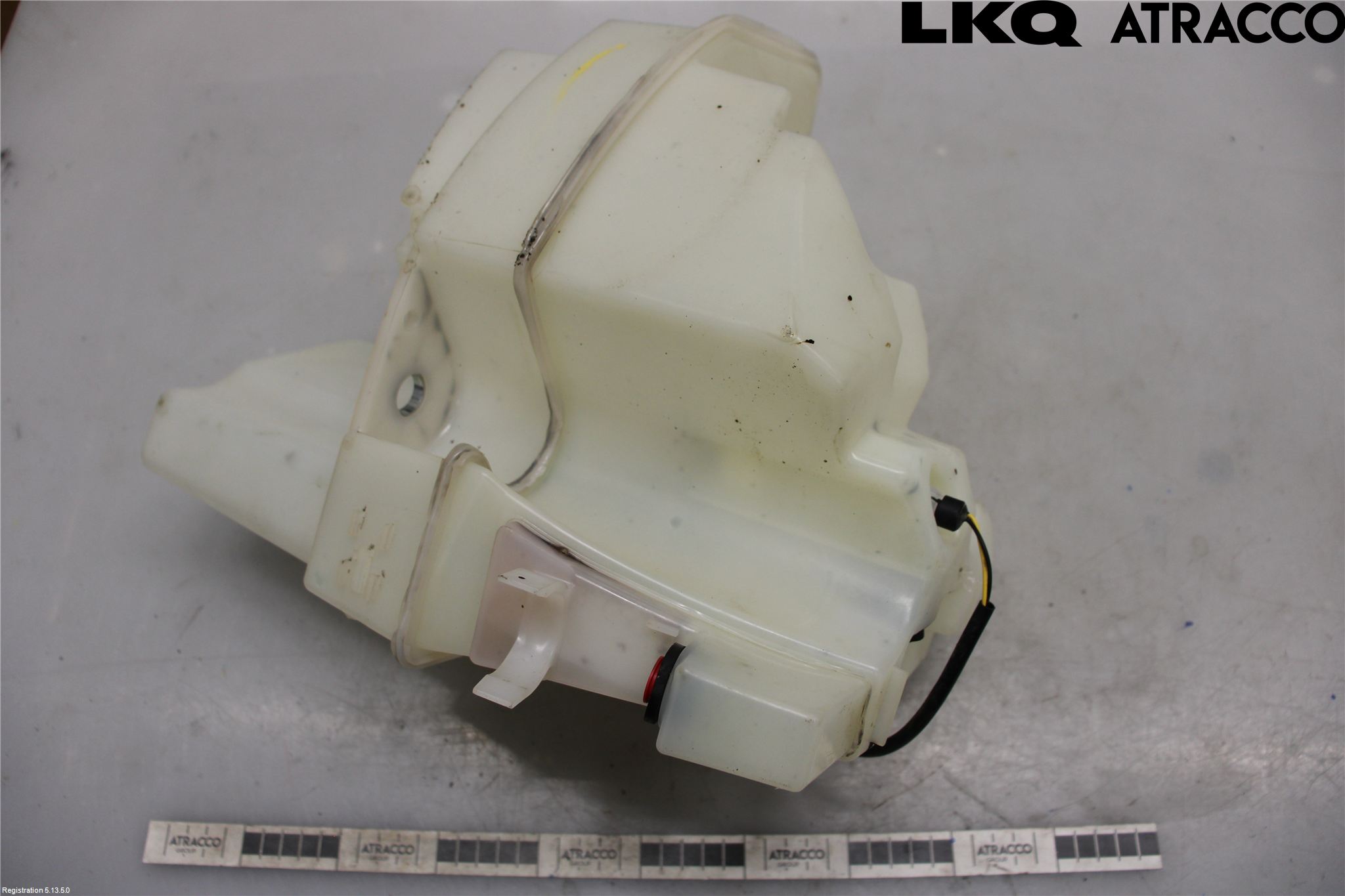 Volvo XC90 03-06 Spylerbeholder Frontrute-Lykte